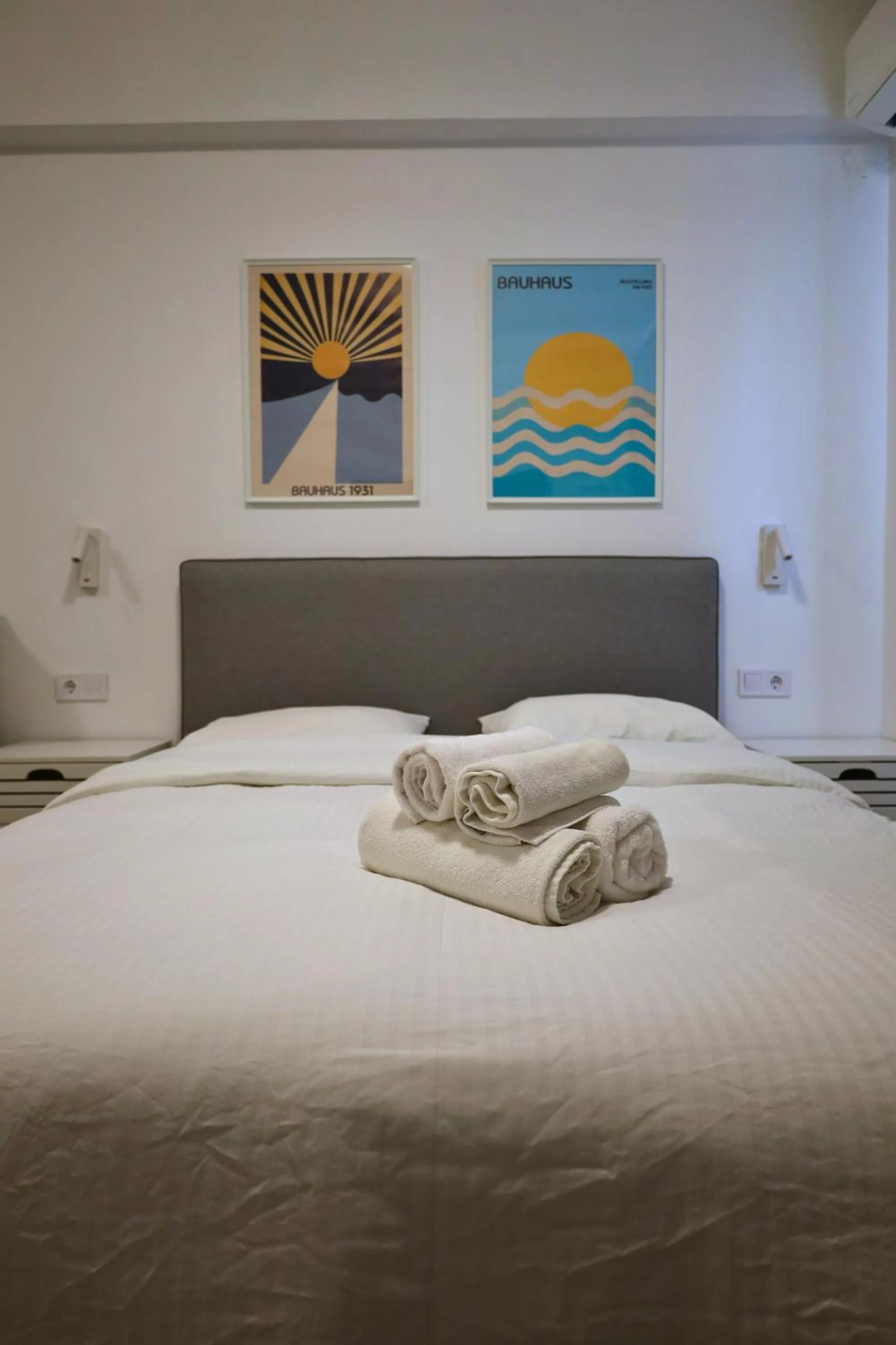 Bed in Synathens II - Apartments & Studios
