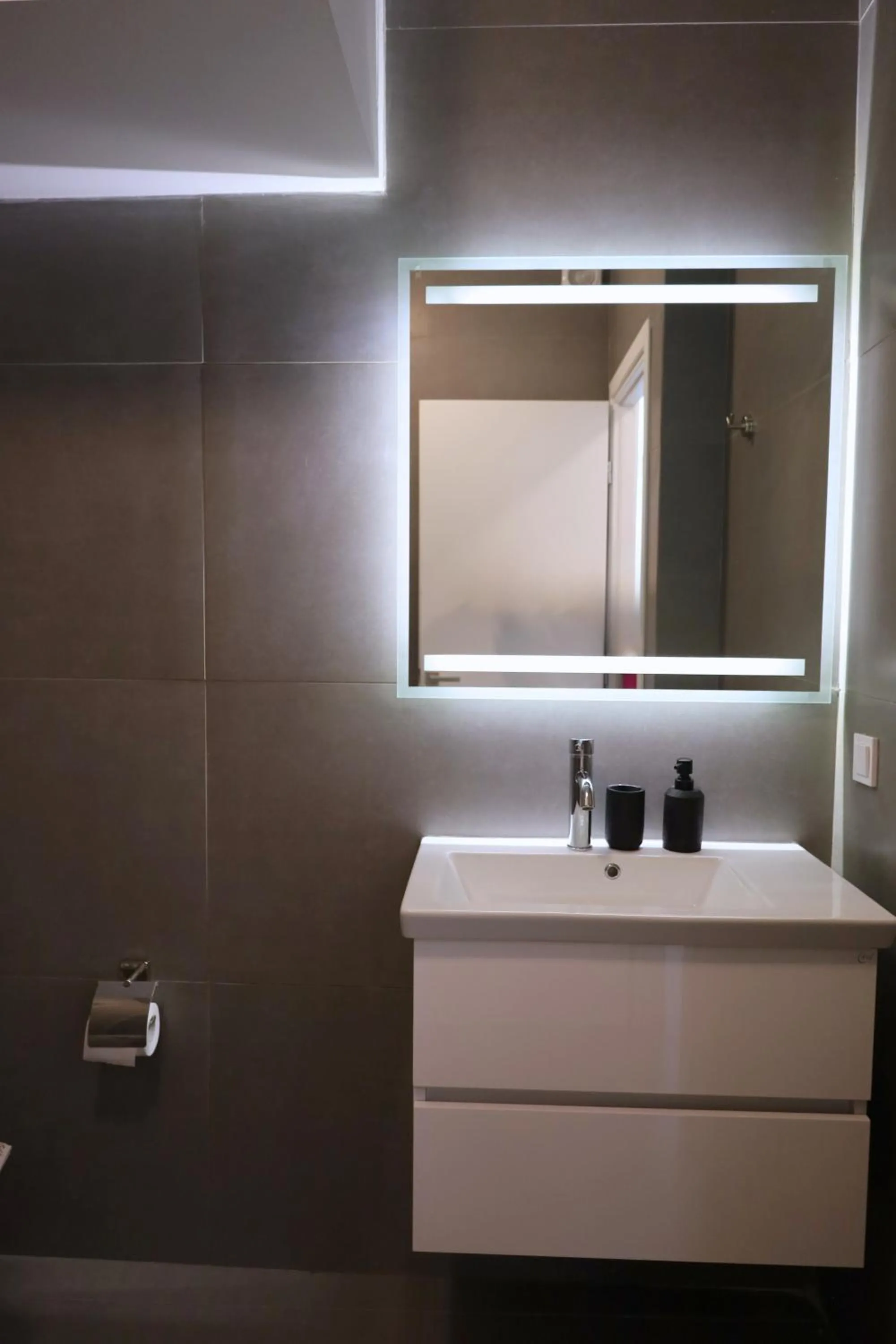 Bathroom in Synathens II - Apartments & Studios