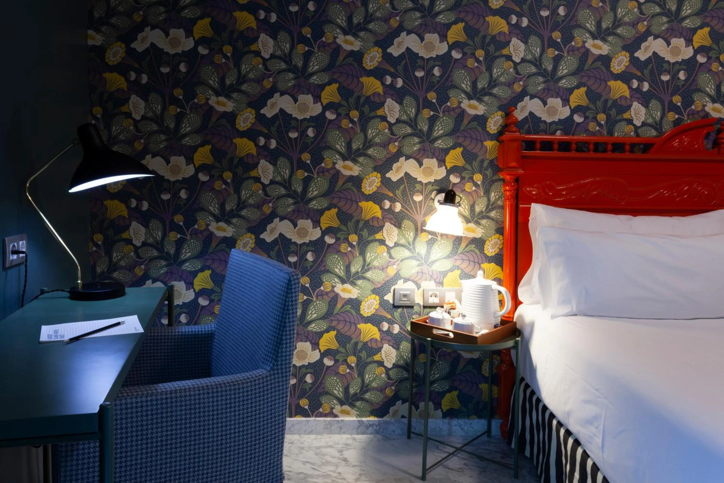 Bedroom, Bed in Petit Palace Puerta de Triana