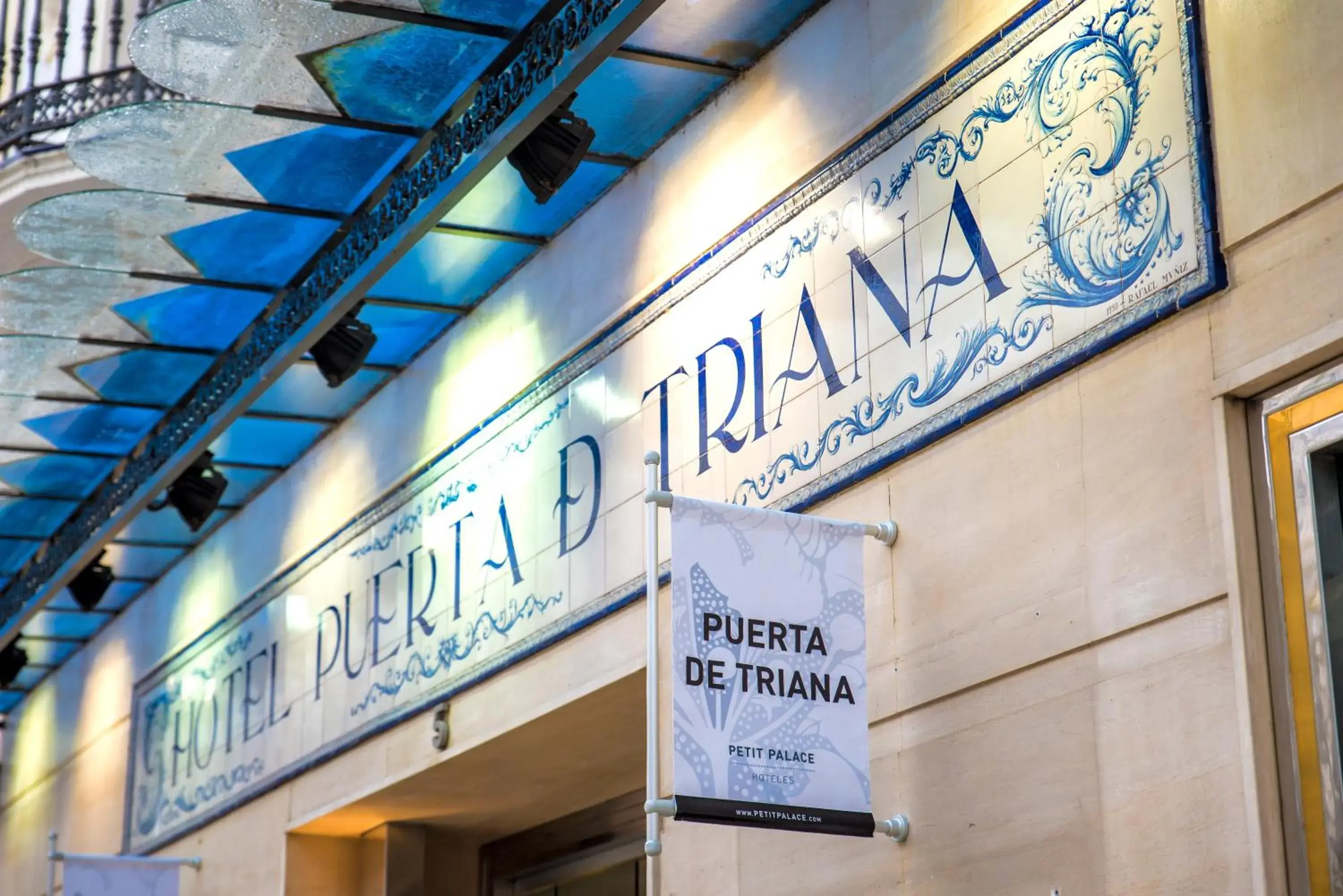 Facade/entrance in Petit Palace Puerta de Triana Facade/entrance in Petit Palace Puerta de Triana
