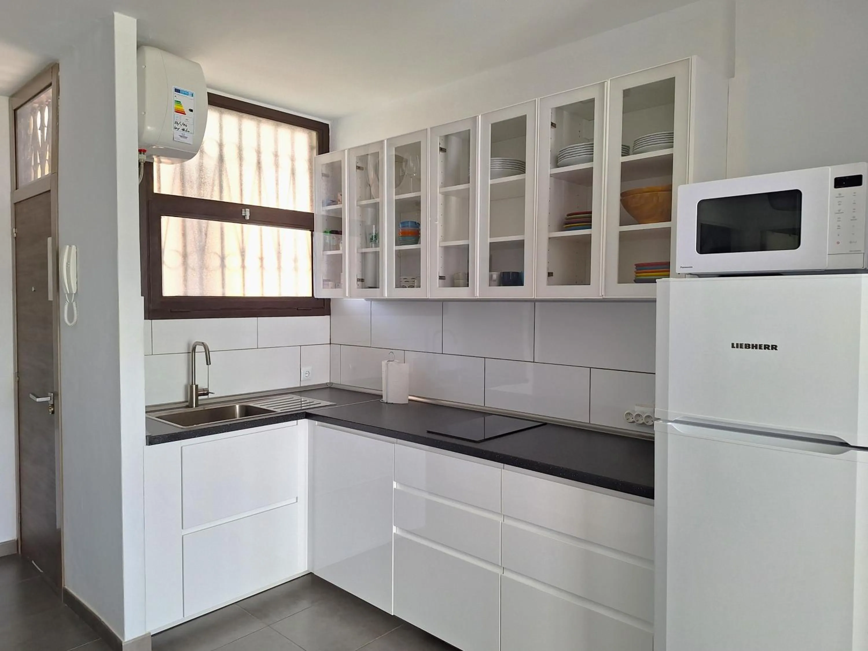 Kitchen or kitchenette in Stylish 2-Bedroom Apartment Yumbo