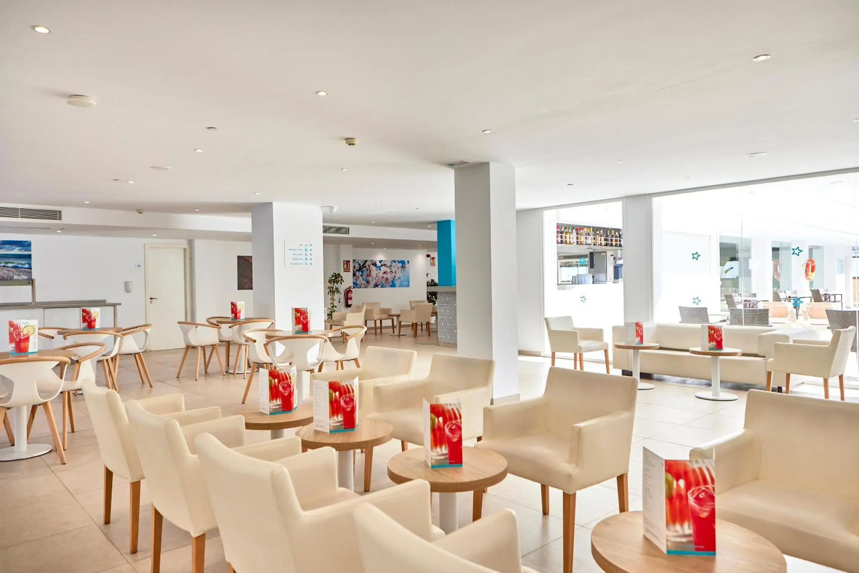 Lounge or bar in Hotel Ilusion Calma & Spa Lounge or bar in Hotel Ilusion Calma & Spa