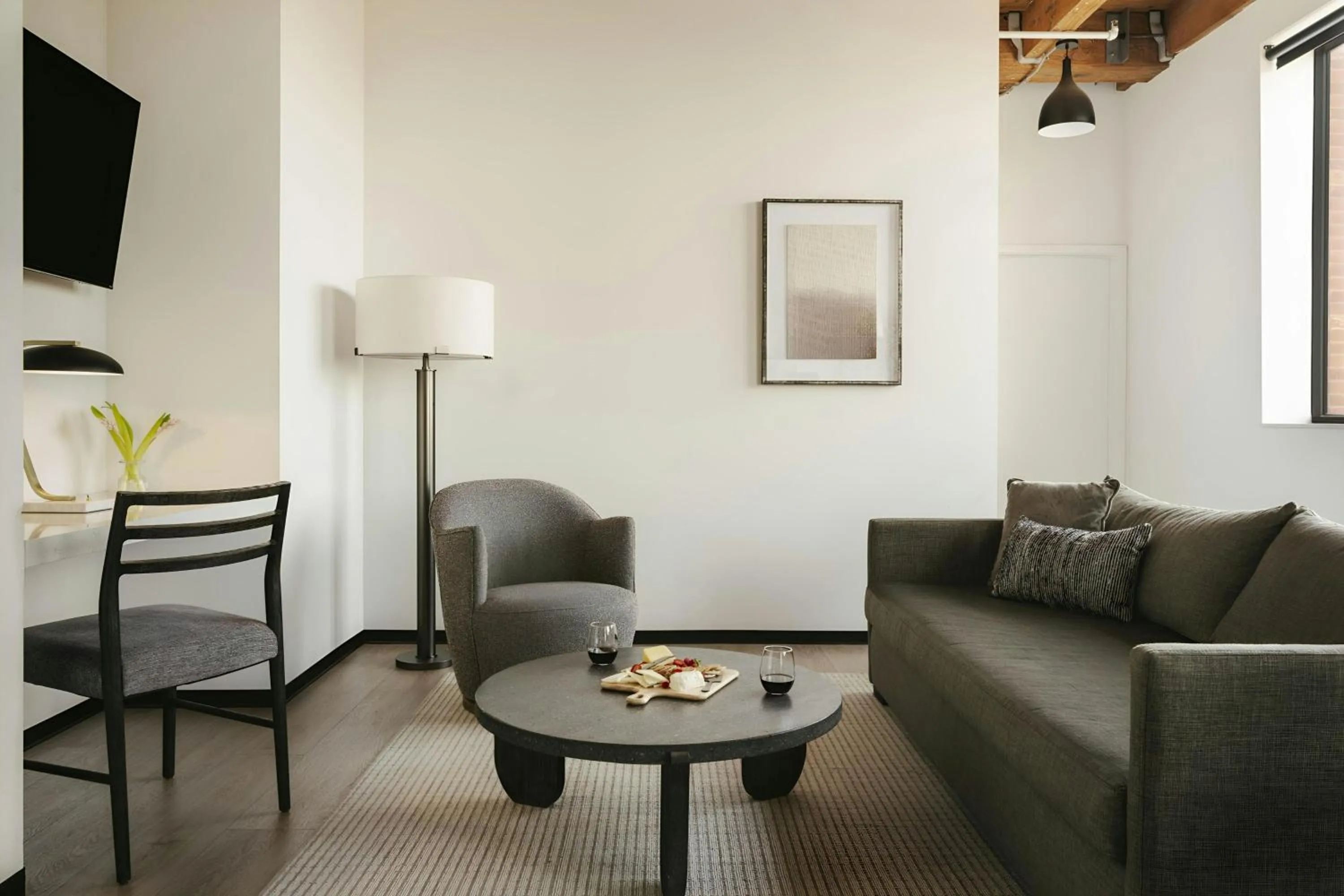 Living room in Sonder by Marriott Bonvoy Market Hall Apartments West Loop