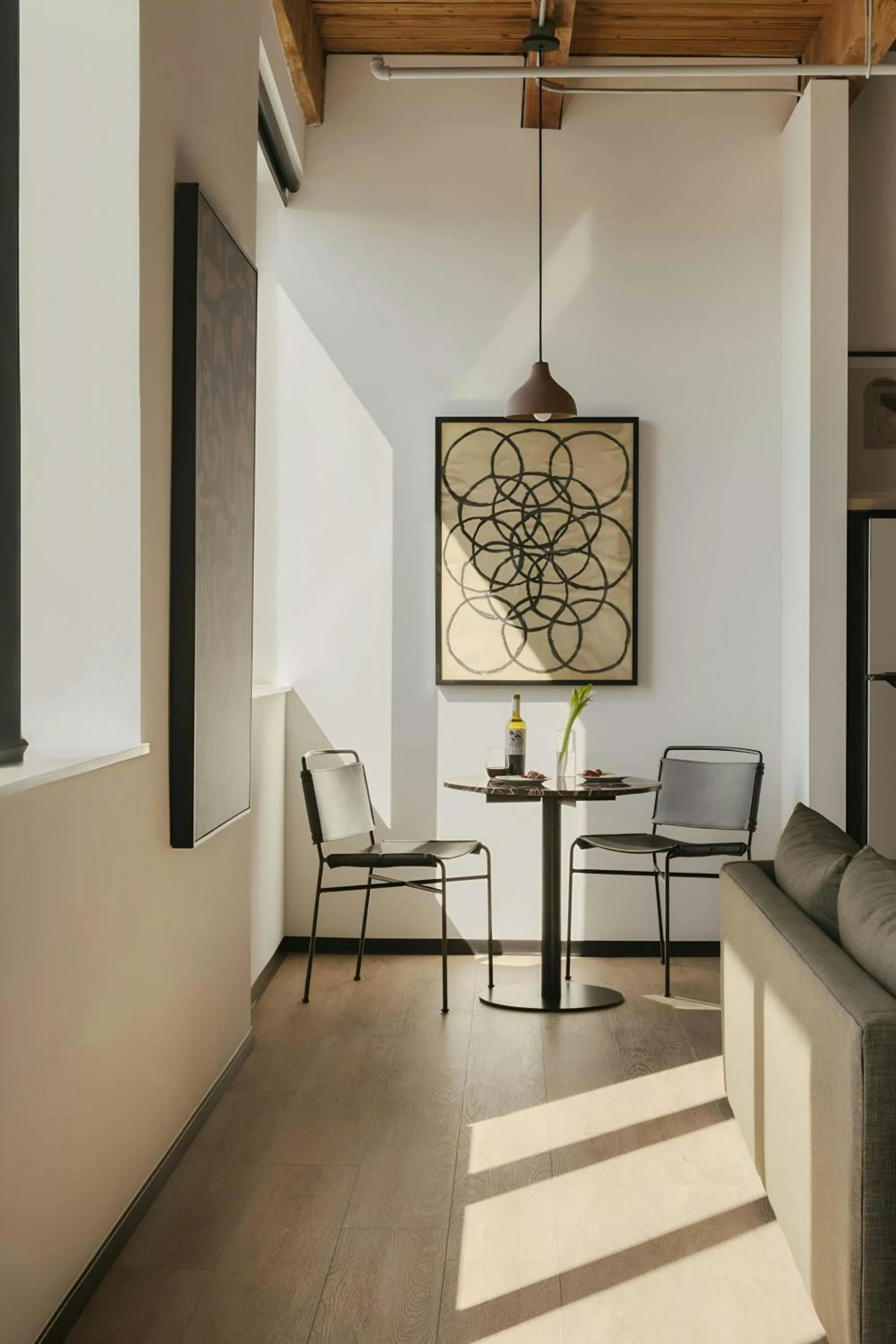 Living room in Sonder by Marriott Bonvoy Market Hall Apartments West Loop