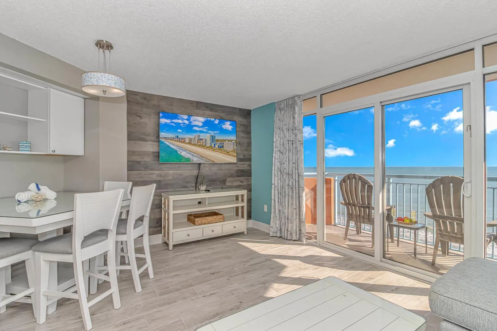 Vacation Home in Immaculate! Beautifully Renovated Oceanfront 1 Bedroom Suite - Sleeps 6! - Roxanne Towers Unit 804
