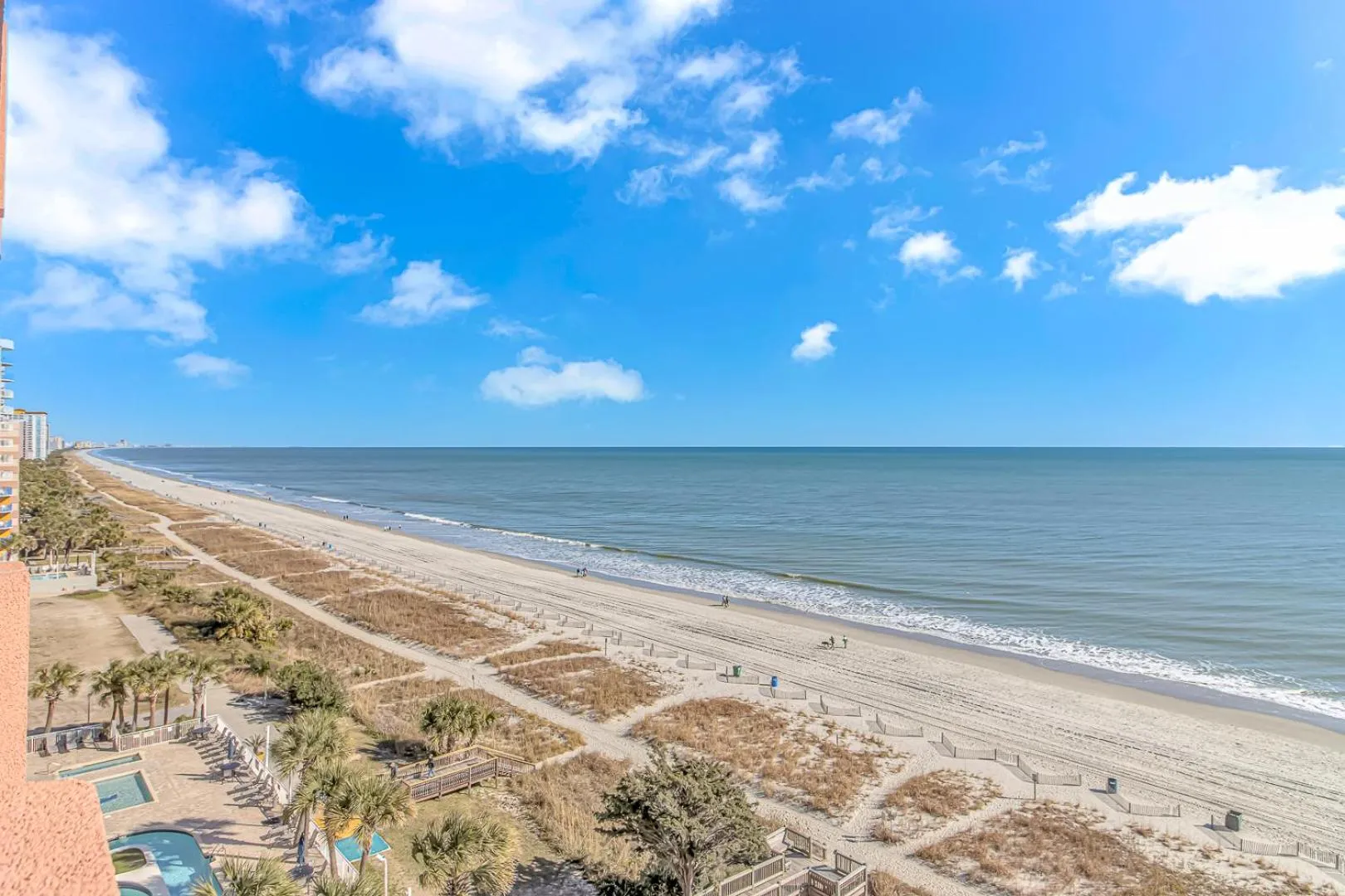 Immaculate! Beautifully Renovated Oceanfront 1 Bedroom Suite - Sleeps 6! - Roxanne Towers Unit 804