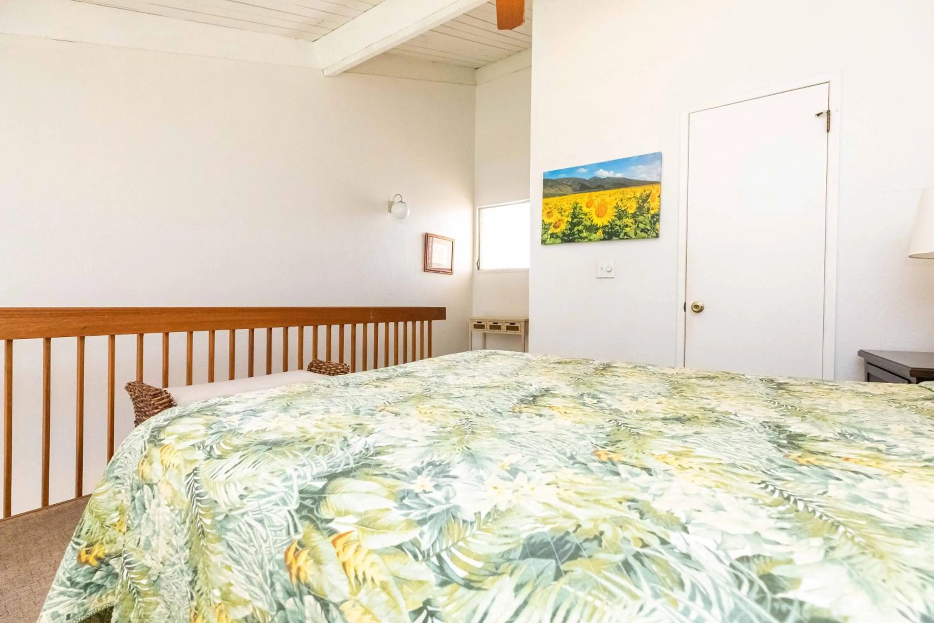 Bed in Hale Kamaole 308