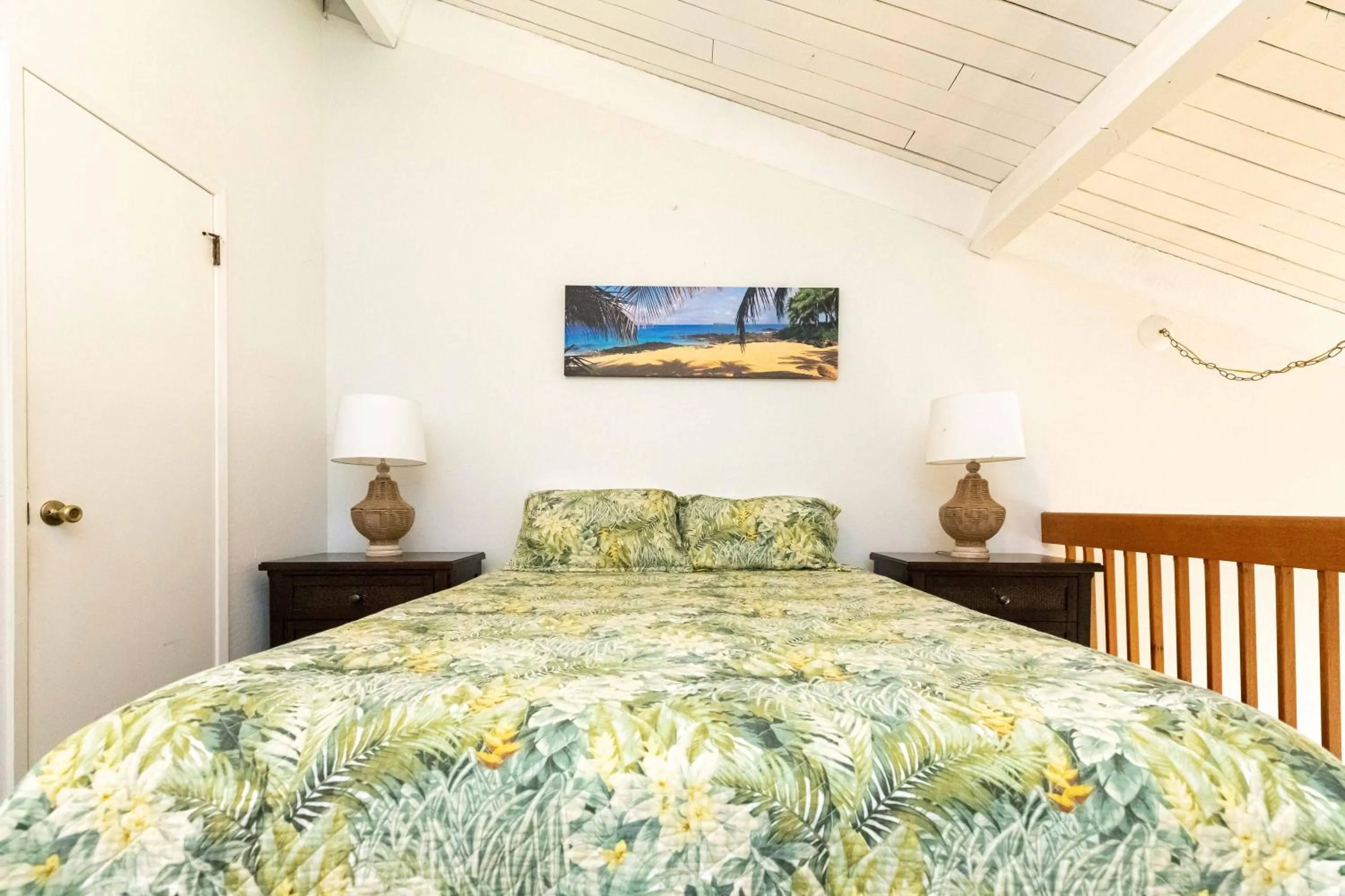 Bed in Hale Kamaole 308