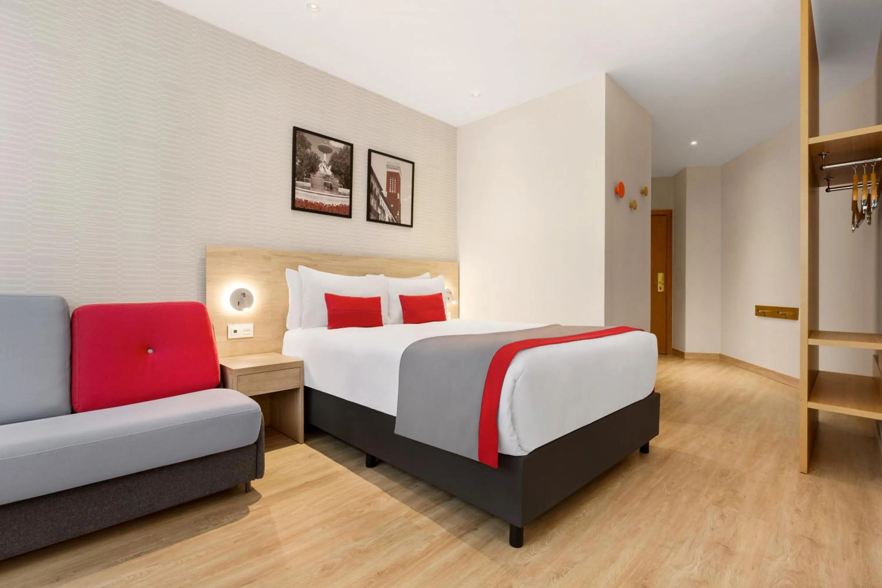 Coffee/tea facilities, Bed in Ramada by Wyndham Madrid Tres Cantos