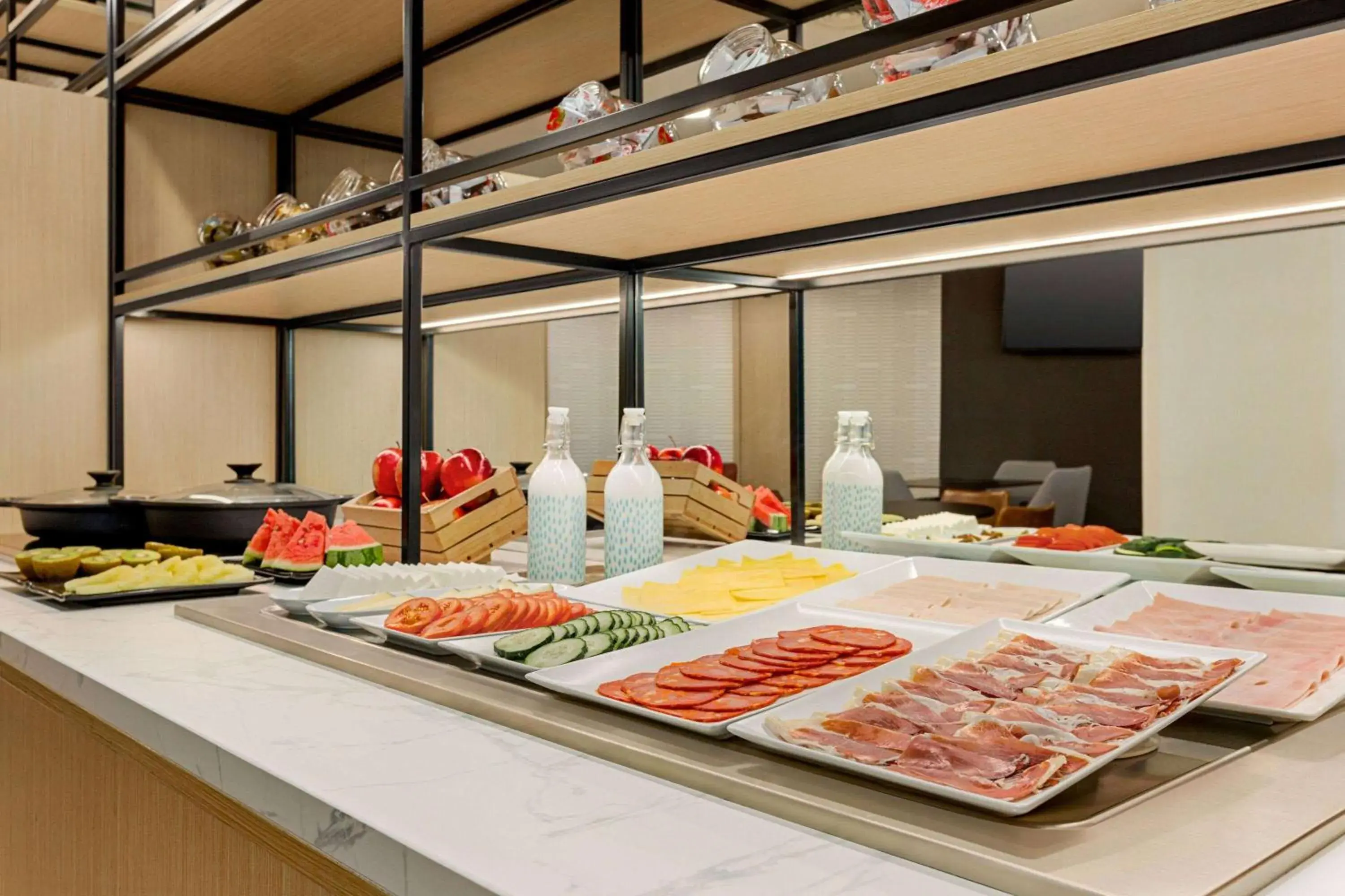 Restaurant/places to eat, Food in Ramada by Wyndham Madrid Tres Cantos