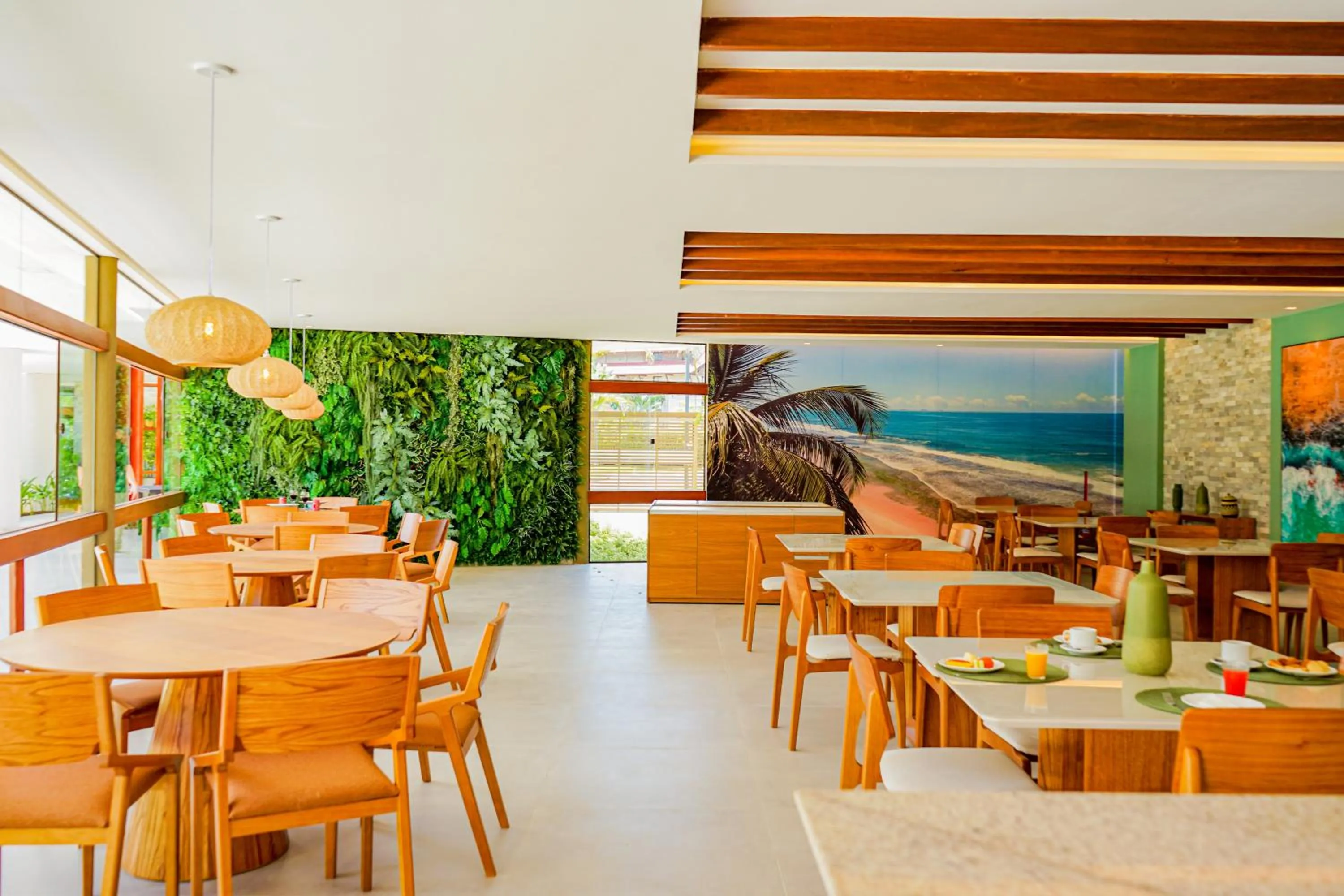 Restaurant/places to eat in Mana Beach Experience By Mai