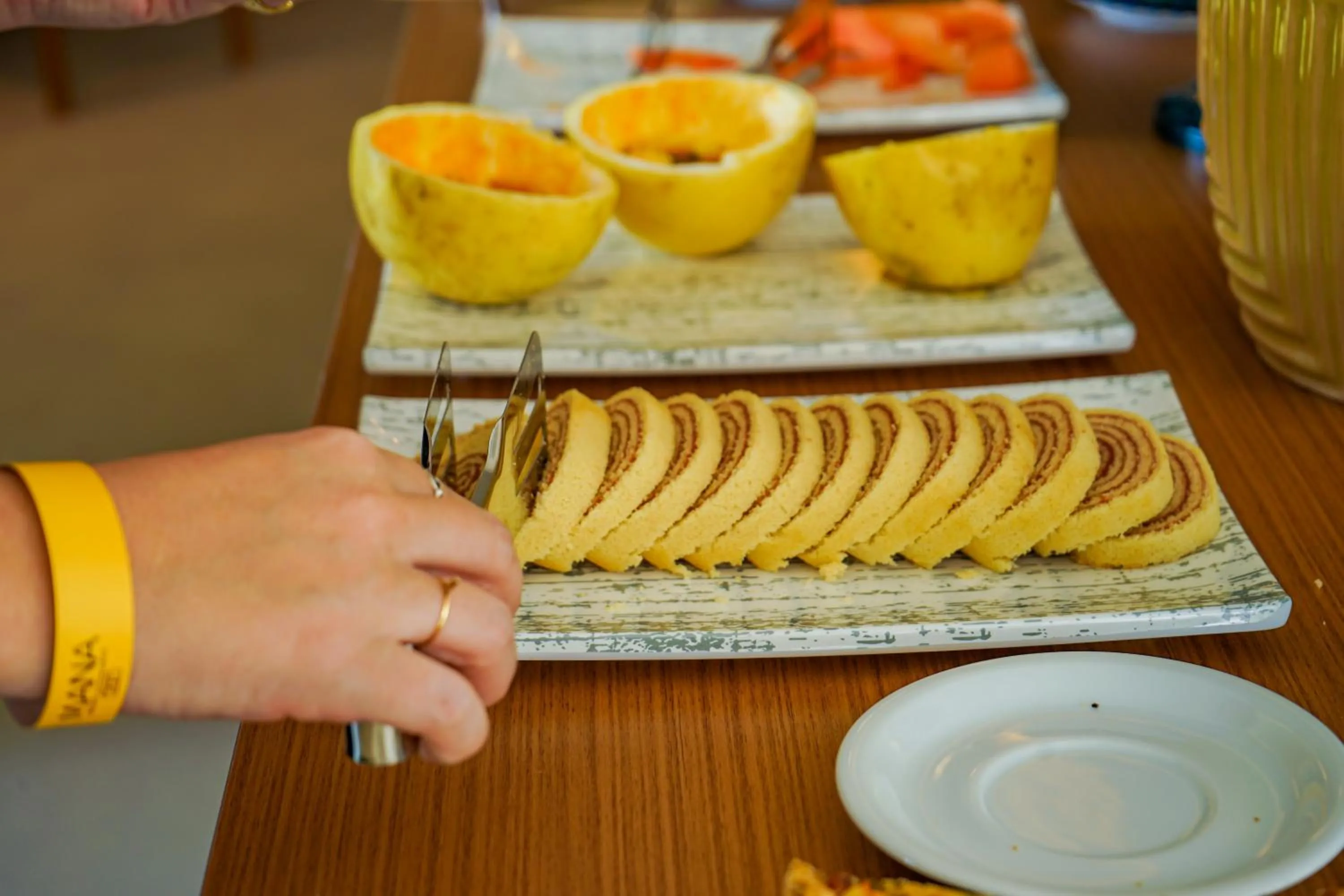 Breakfast in Mana Beach Experience By Mai