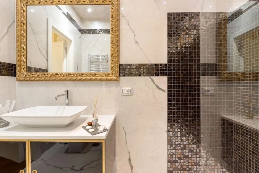 Bathroom in Piazza Venezia Luxury Suite