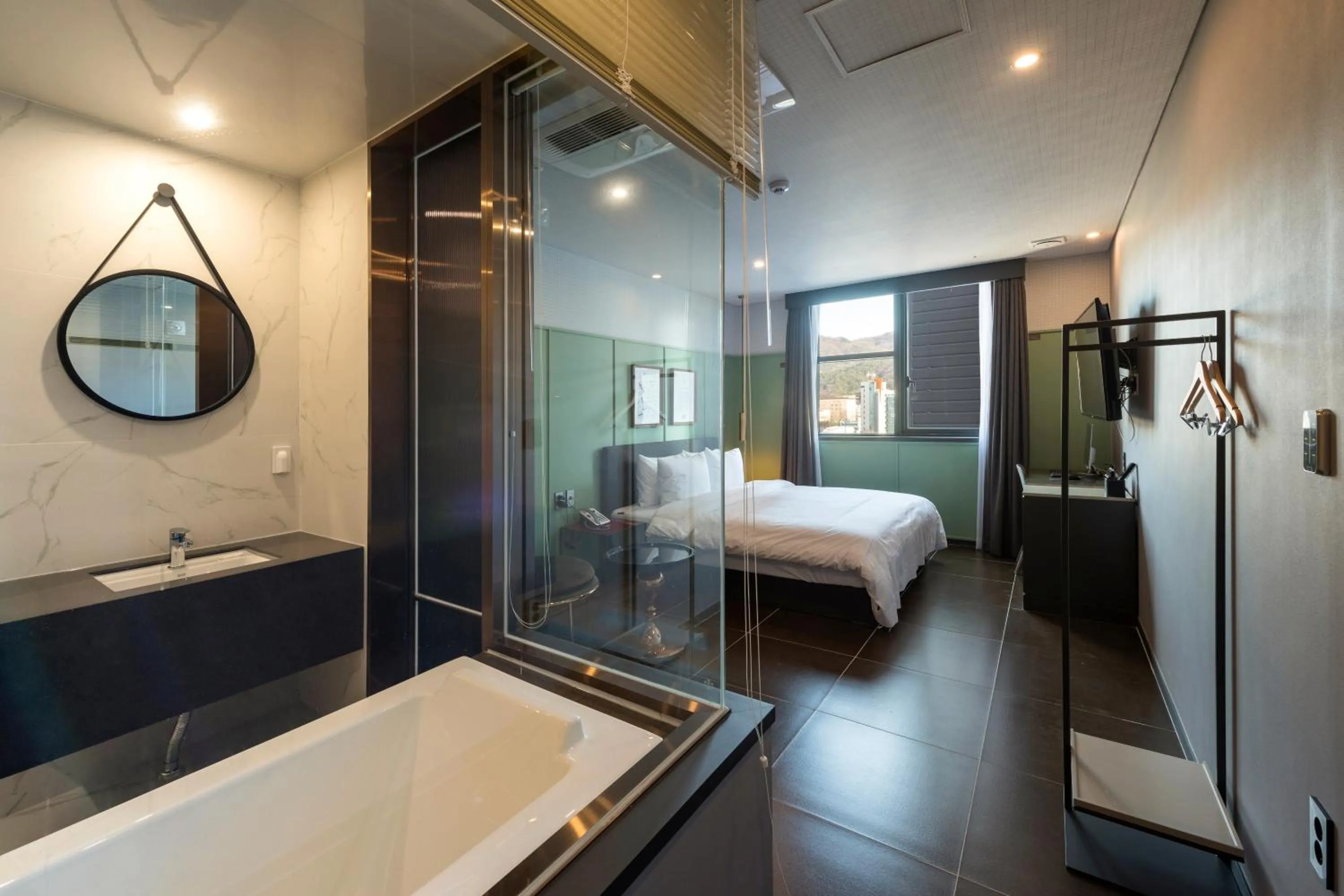 Bed in Browndot hotel Guseo