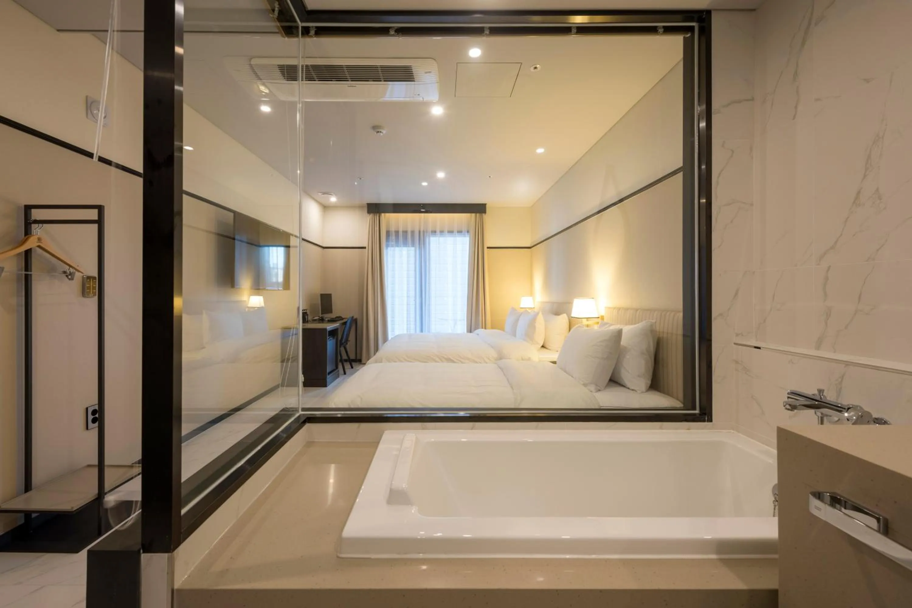 Bed in Browndot hotel Guseo