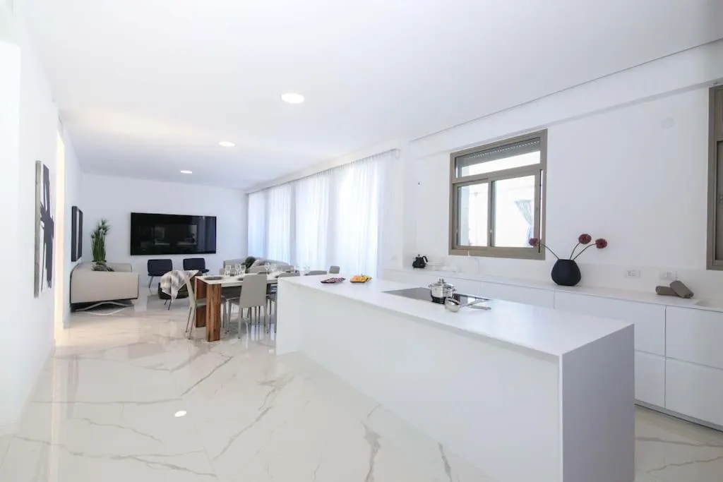 The Penthouse Of Haneviim court