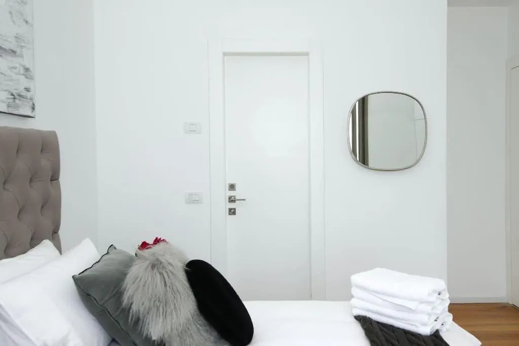 Bed in The Penthouse Of Haneviim court