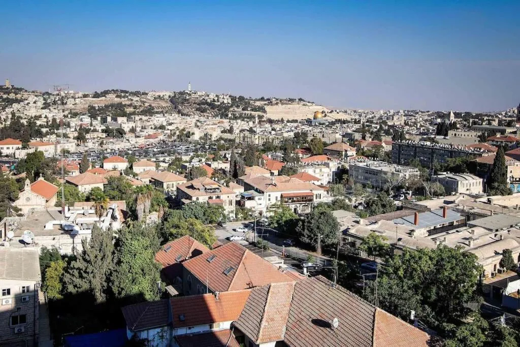 The Penthouse Of Haneviim court