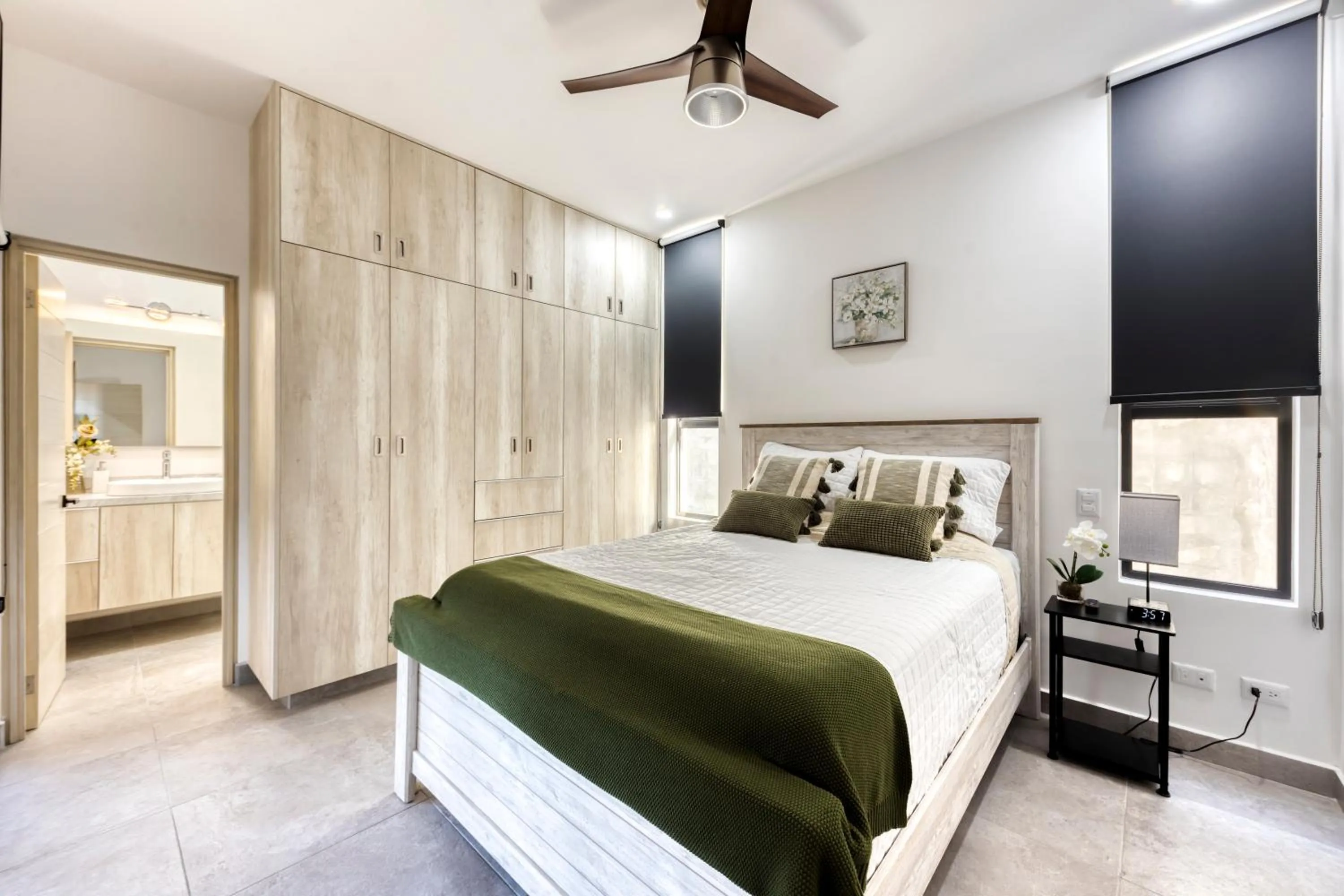 Bedroom, Bed in Pedregal Towers