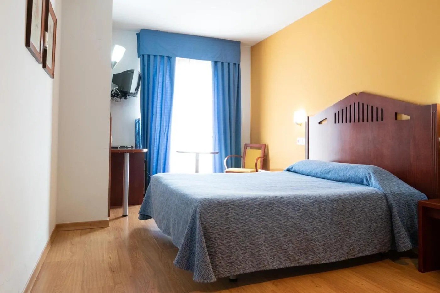 Bed in Hotel las Cruces