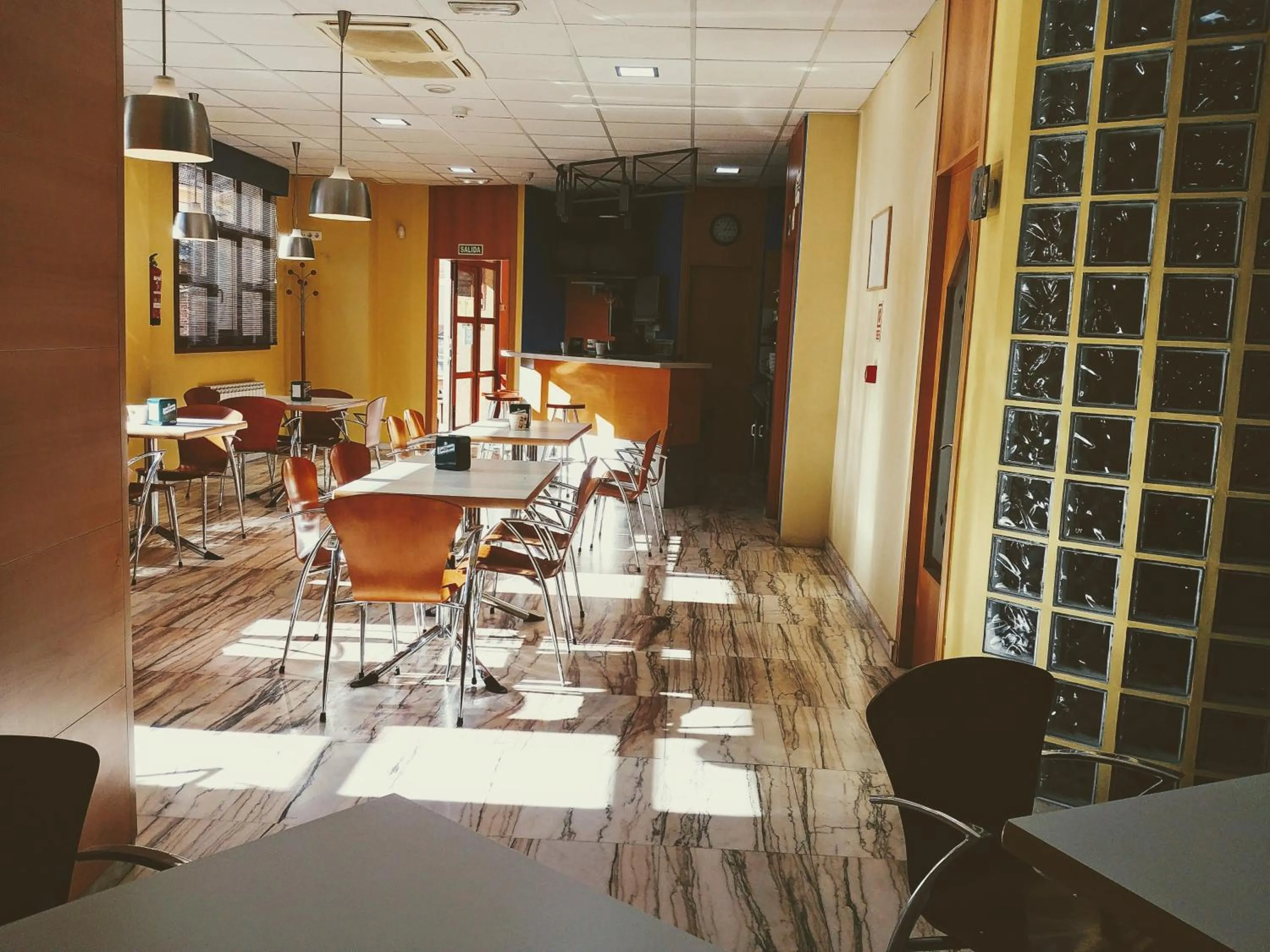 Restaurant/places to eat in Hotel las Cruces