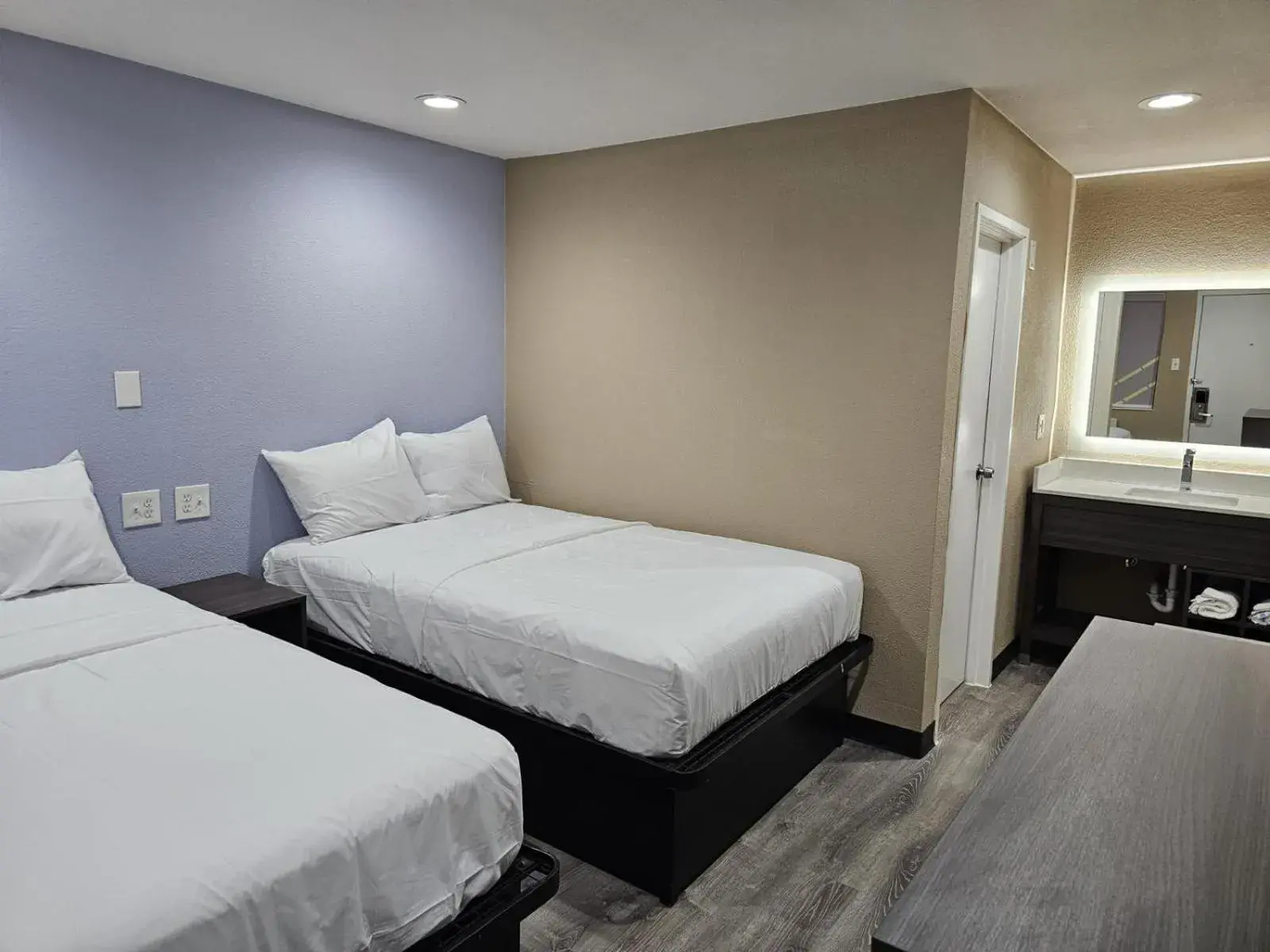 Bed in Super 8 by Wyndham Big Spring Bed in Super 8 by Wyndham Big Spring