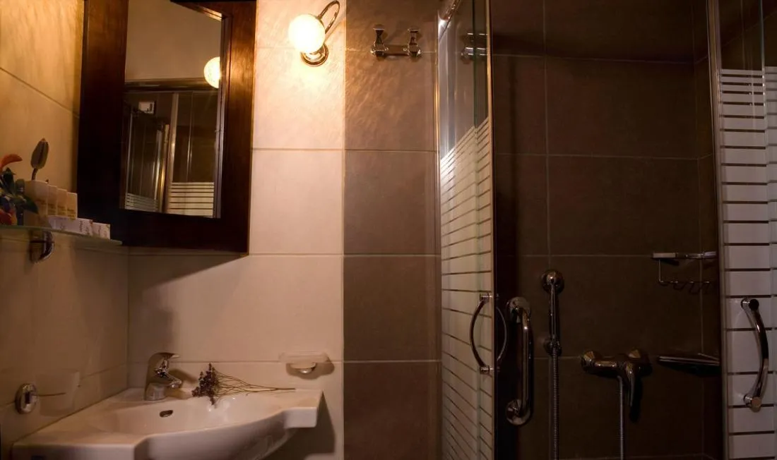 Bathroom in Vytina Mountain View Hotel