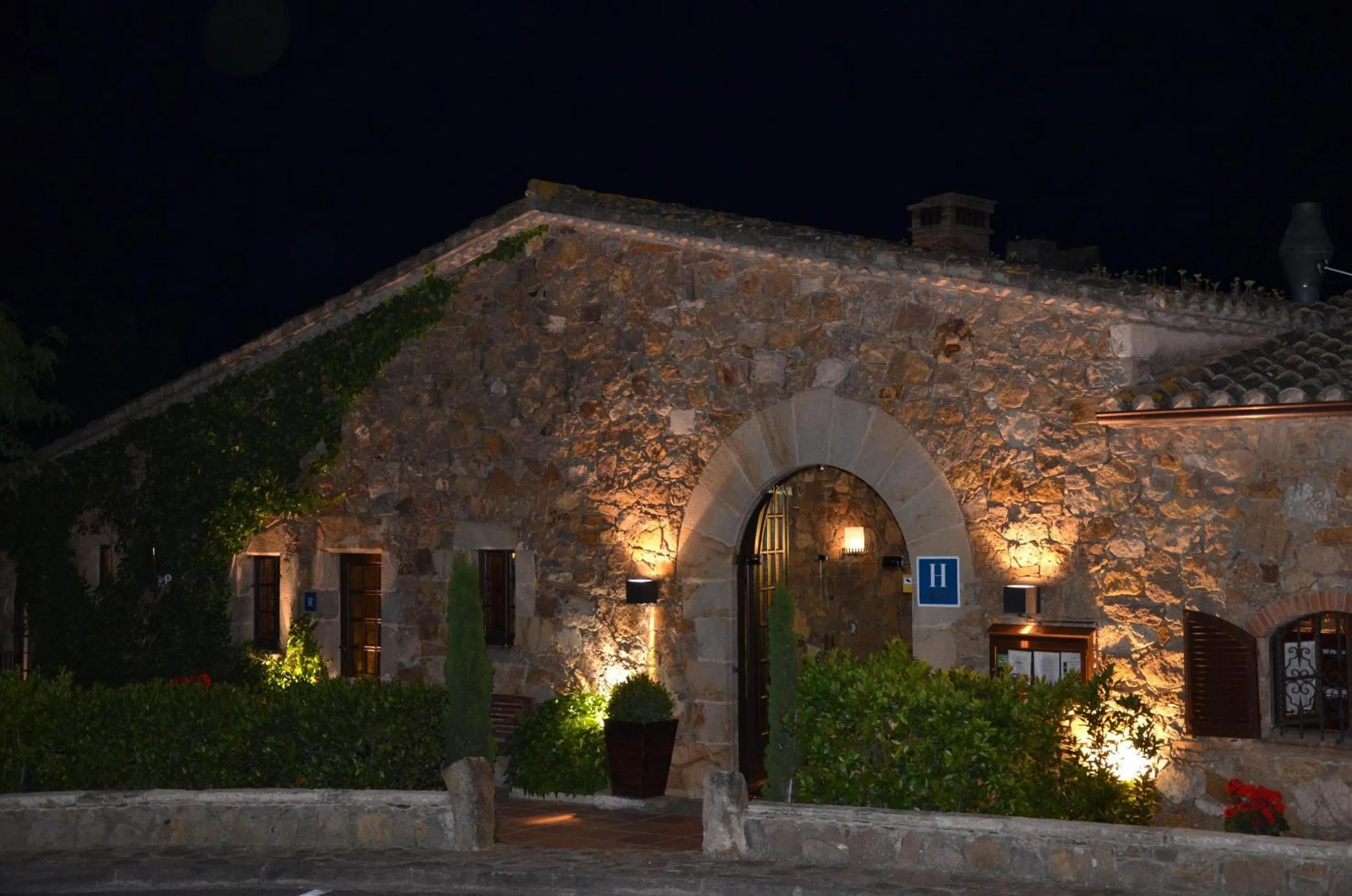 Property building in Hotel Galena Mas Comangau