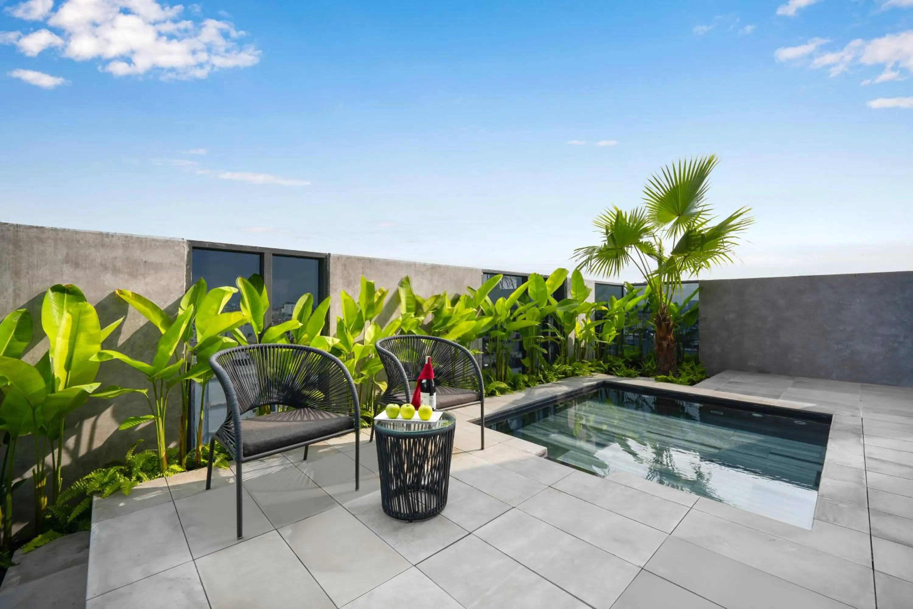 Pool view in Estrella Boutique Hotel