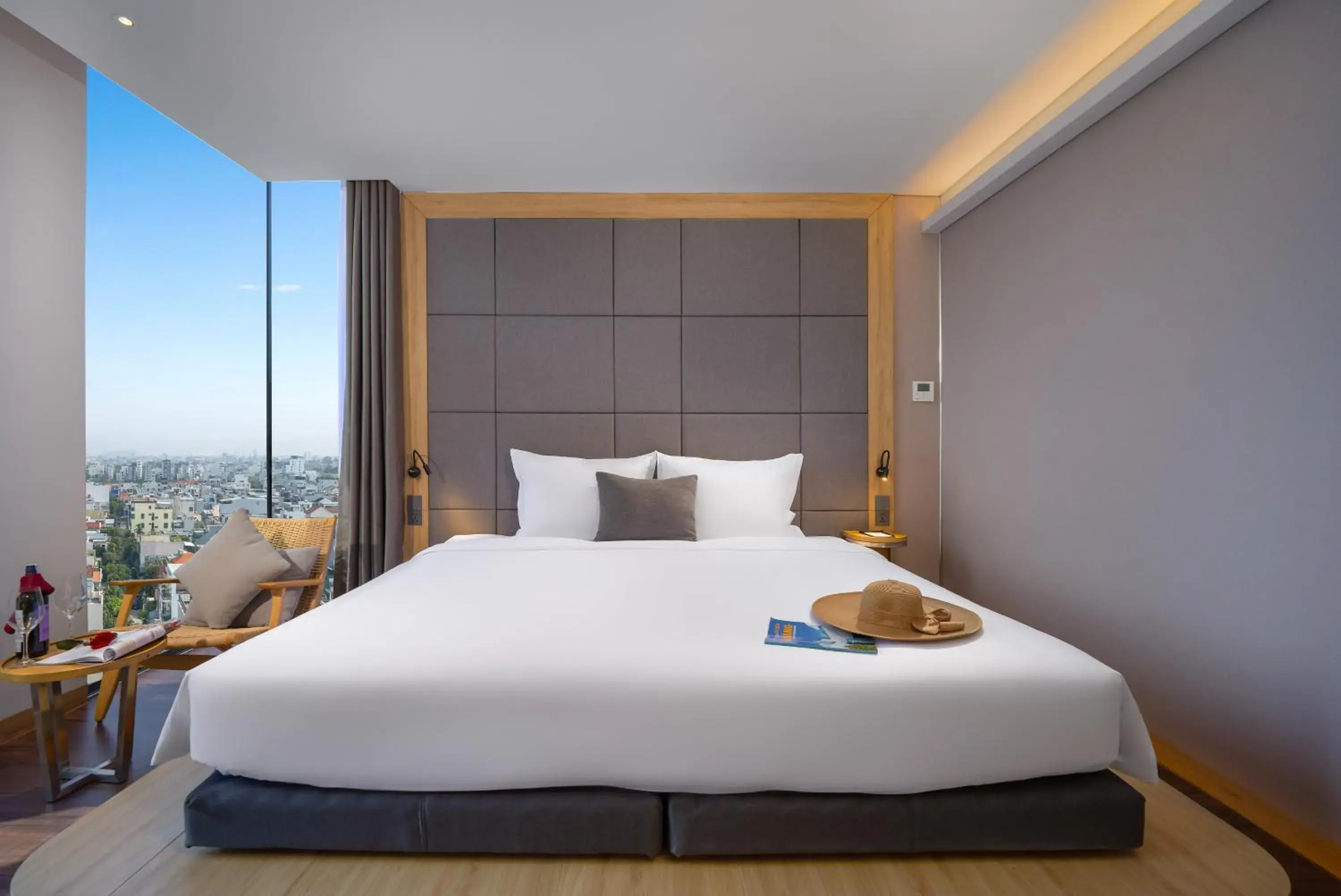 Premier Double Room with Bathtub and City View in Estrella Boutique Hotel Premier Double Room with Bathtub and City View in Estrella Boutique Hotel