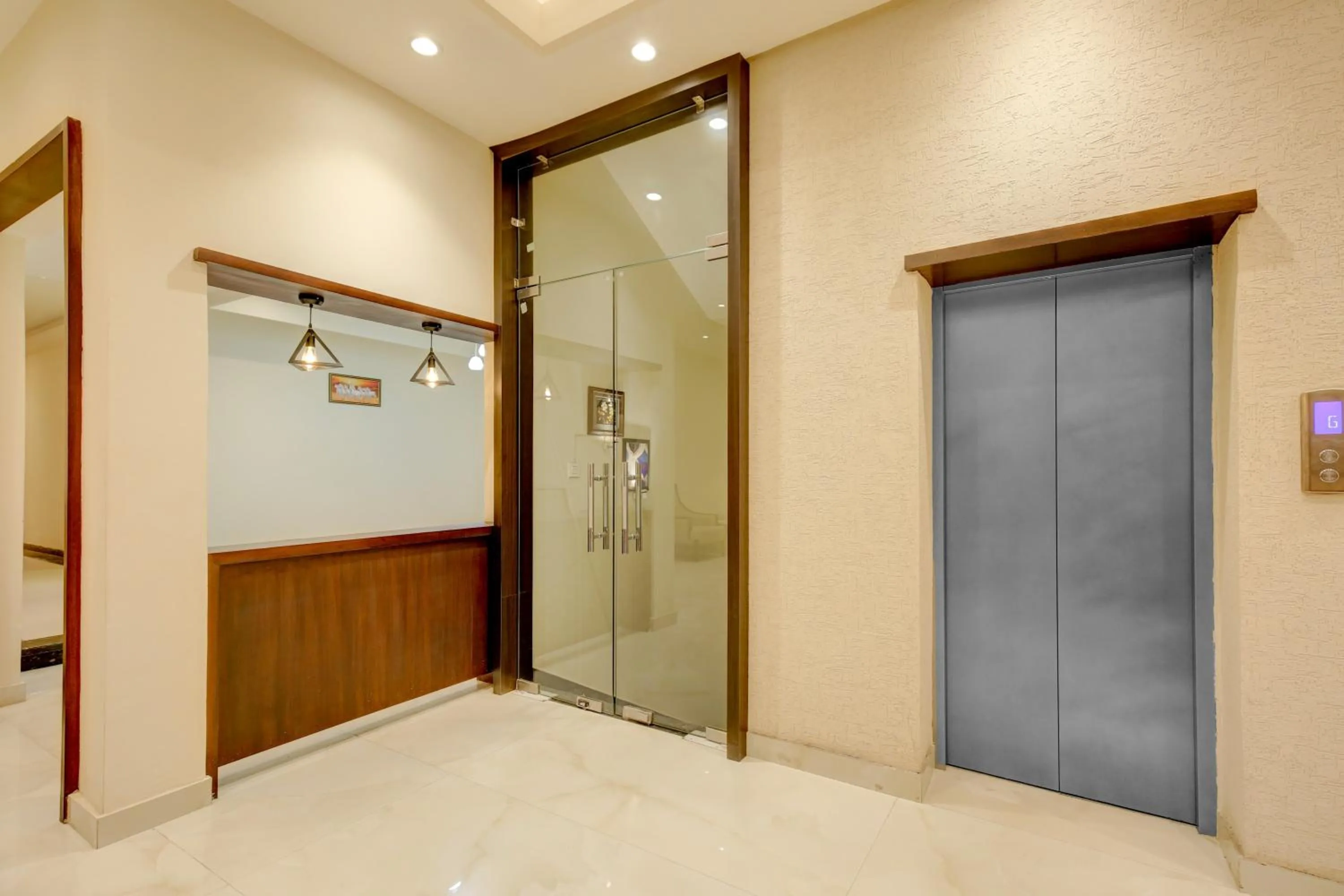 Lobby or reception in Collection O Ovel Hotel Grand