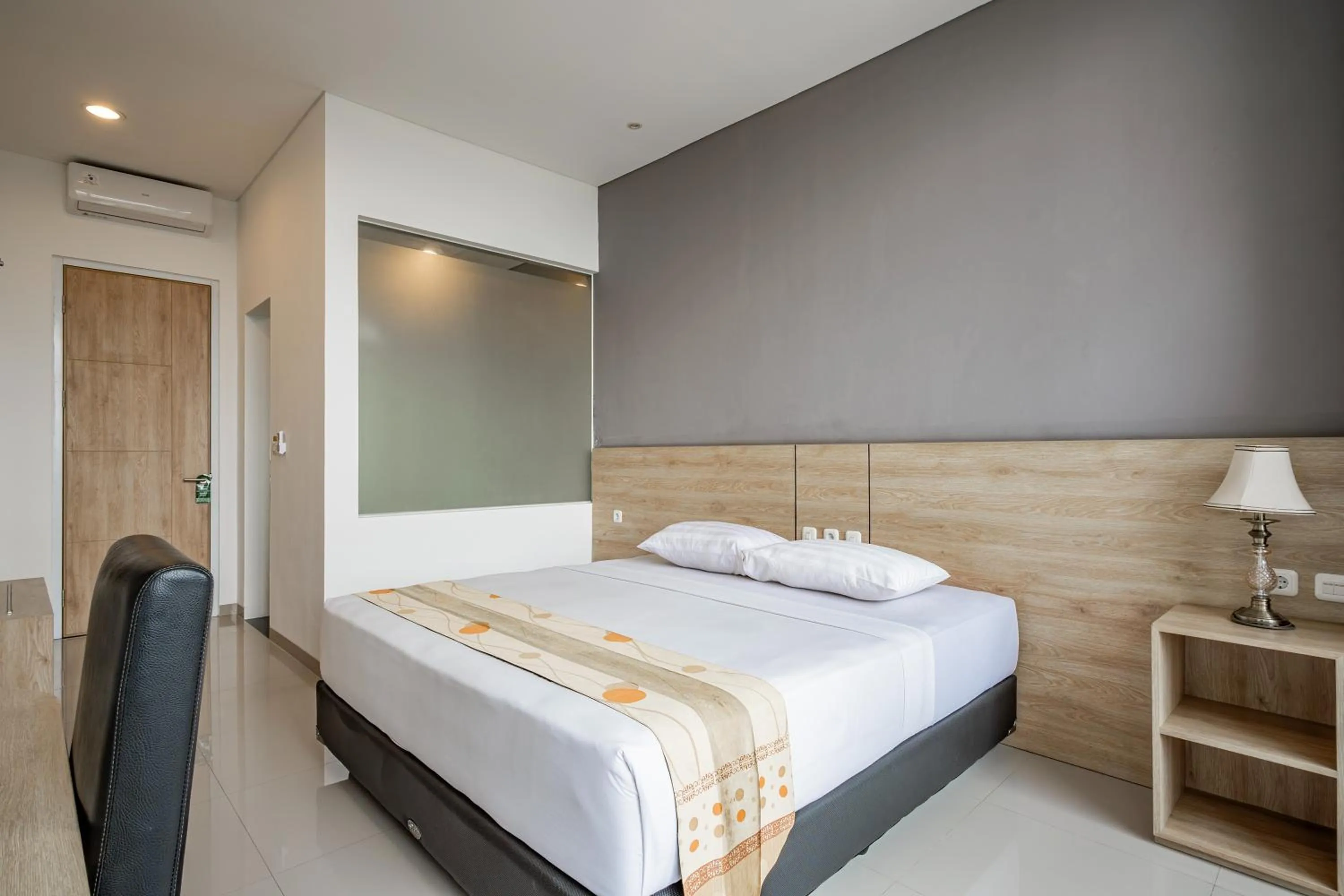 Bed in Hotel Pesona Ciwidey