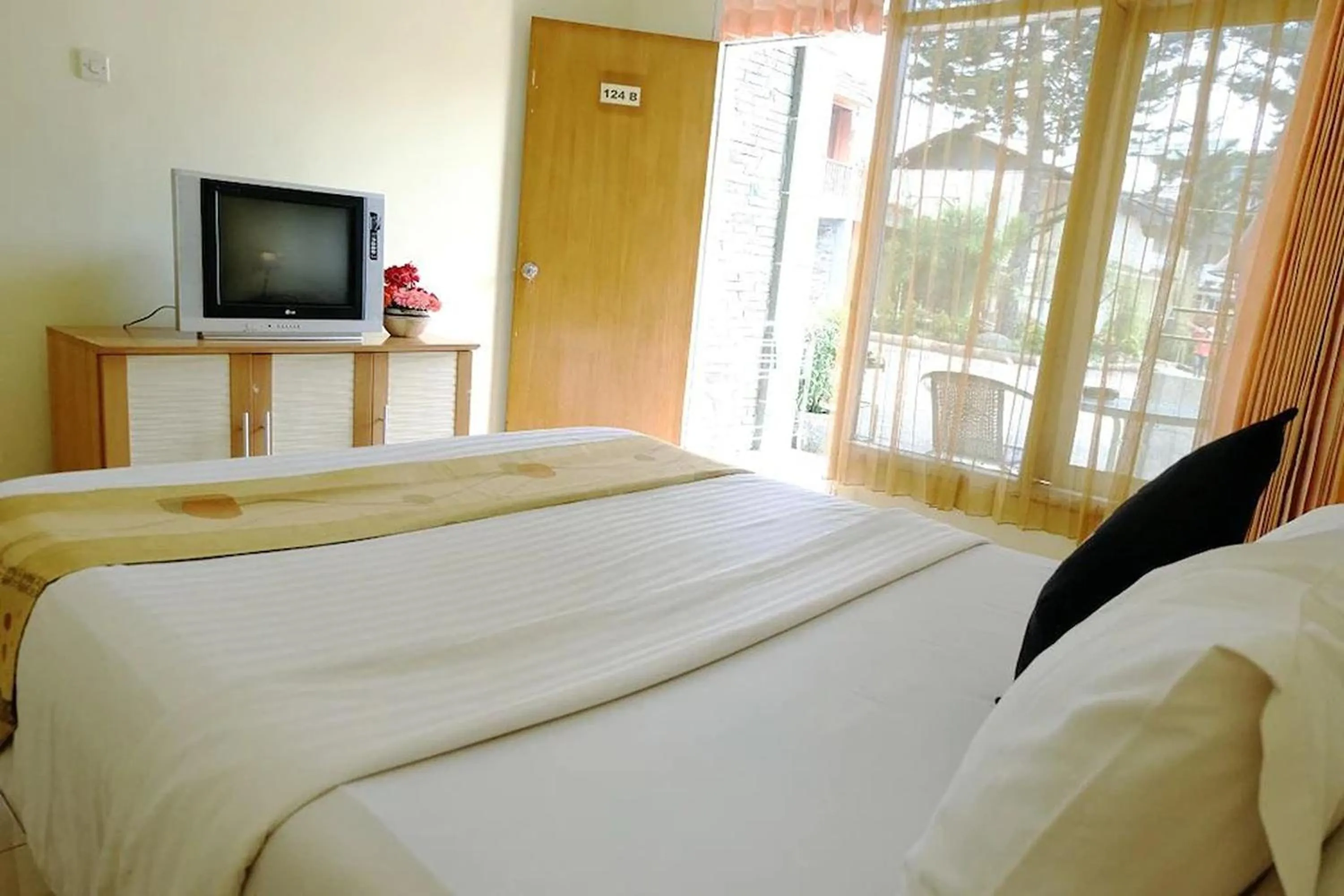 Bedroom, Bed in Hotel Pesona Ciwidey