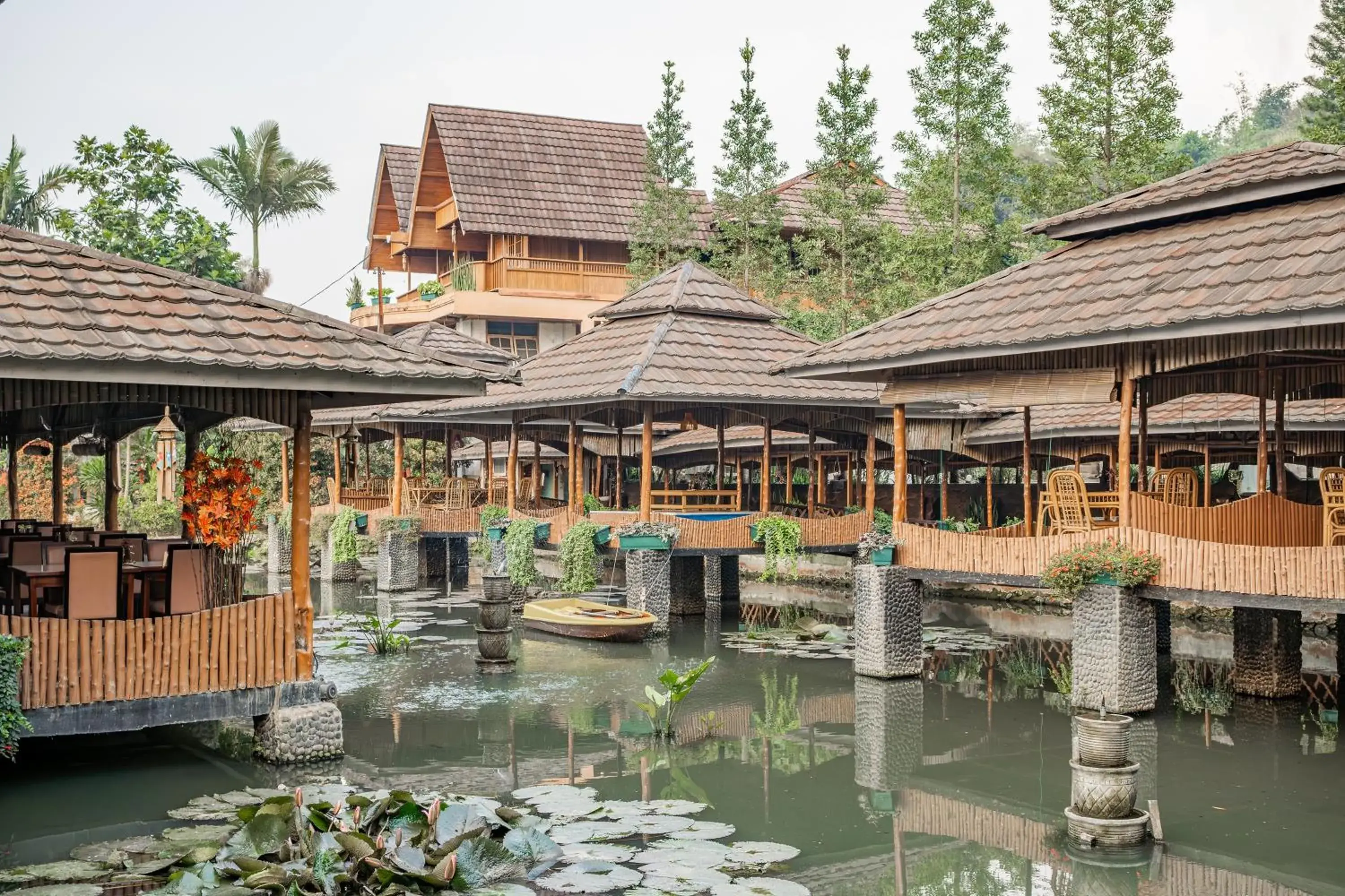 Property building in Hotel Pesona Ciwidey Property building in Hotel Pesona Ciwidey