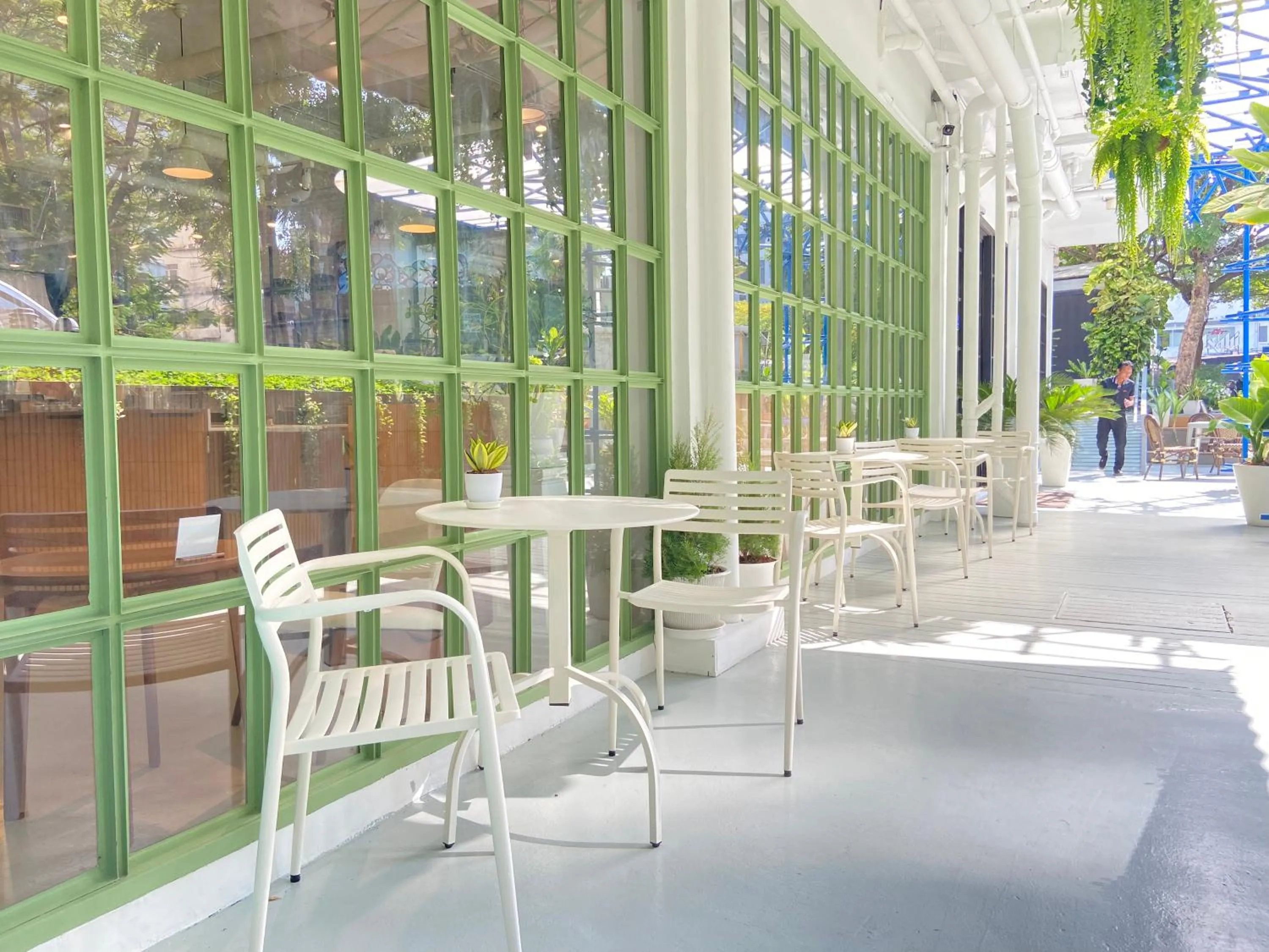 Restaurant/places to eat in Beat Hotel Bangkok