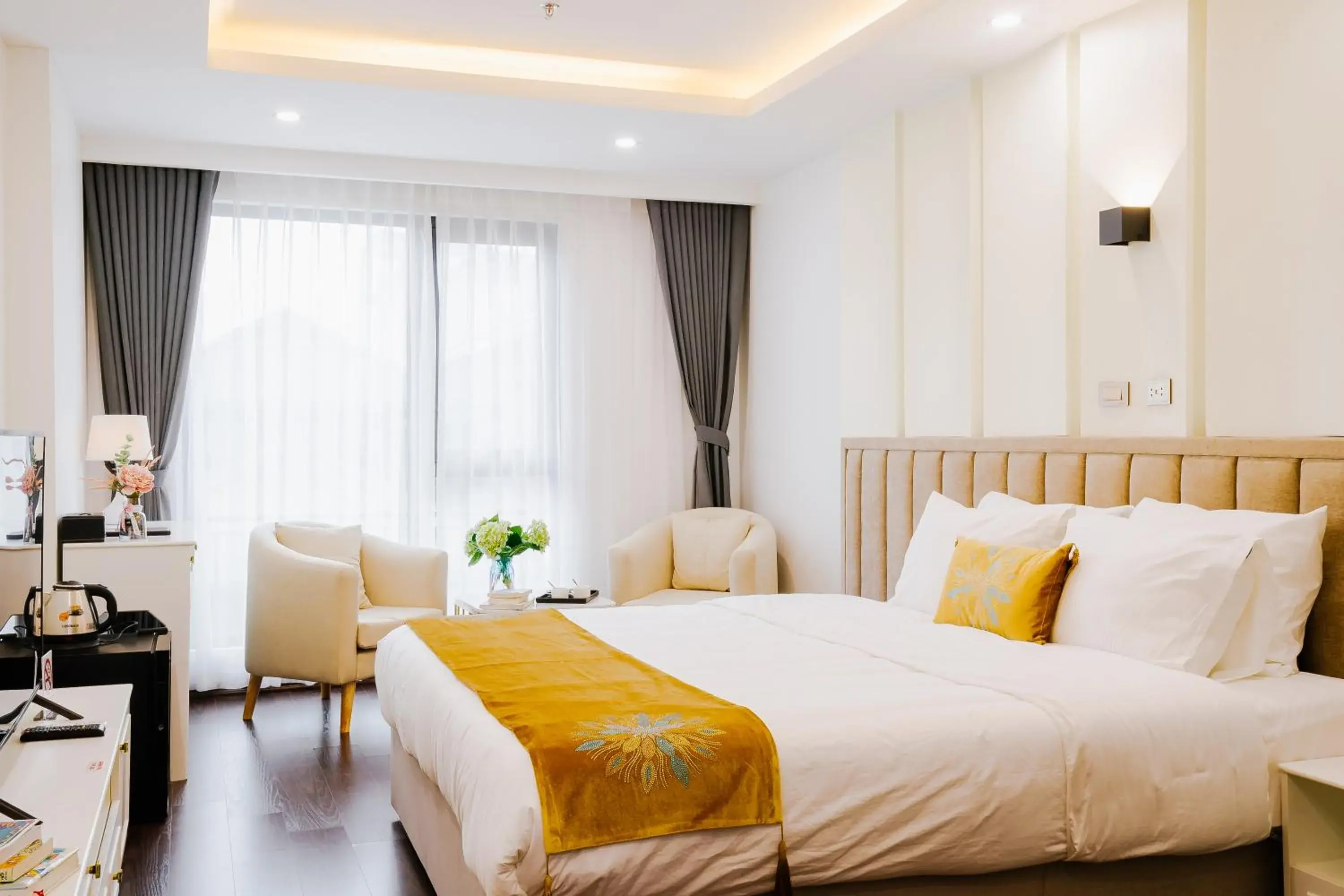 Bed in Royal Lotus Hotel Bed in Royal Lotus Hotel