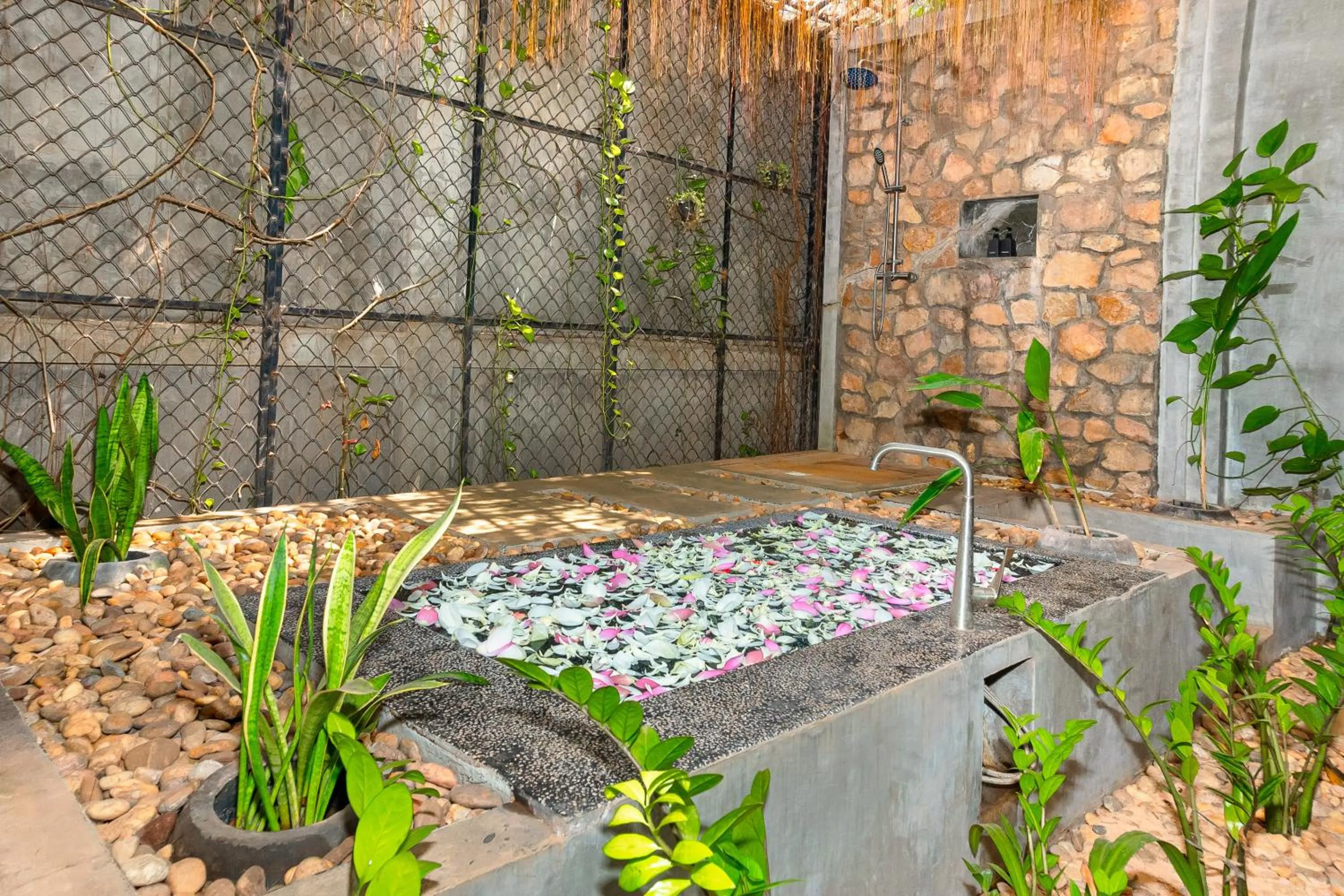 Bath in Angkor Tempora Boutique