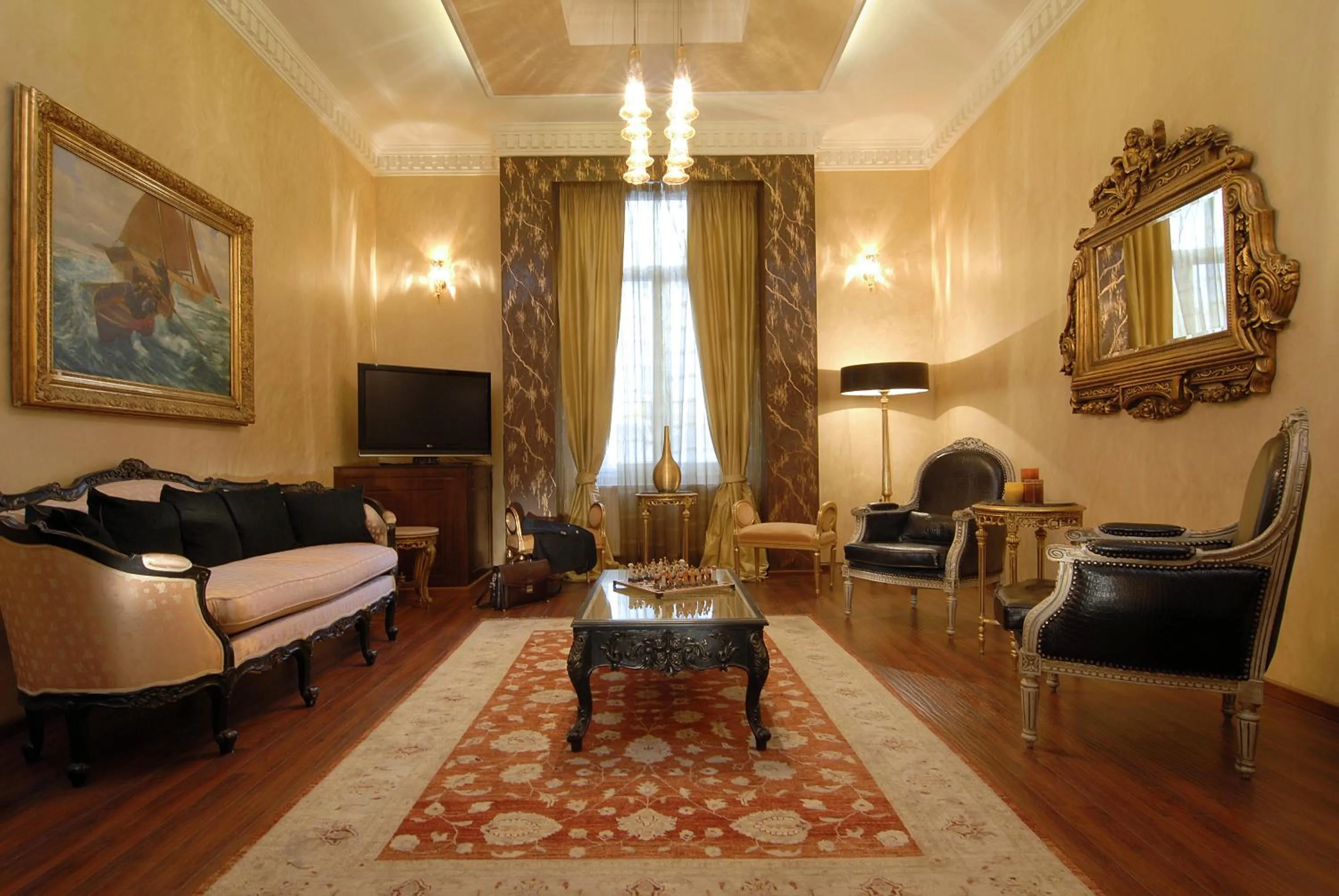 Day in Acropolis Museum Boutique Hotel