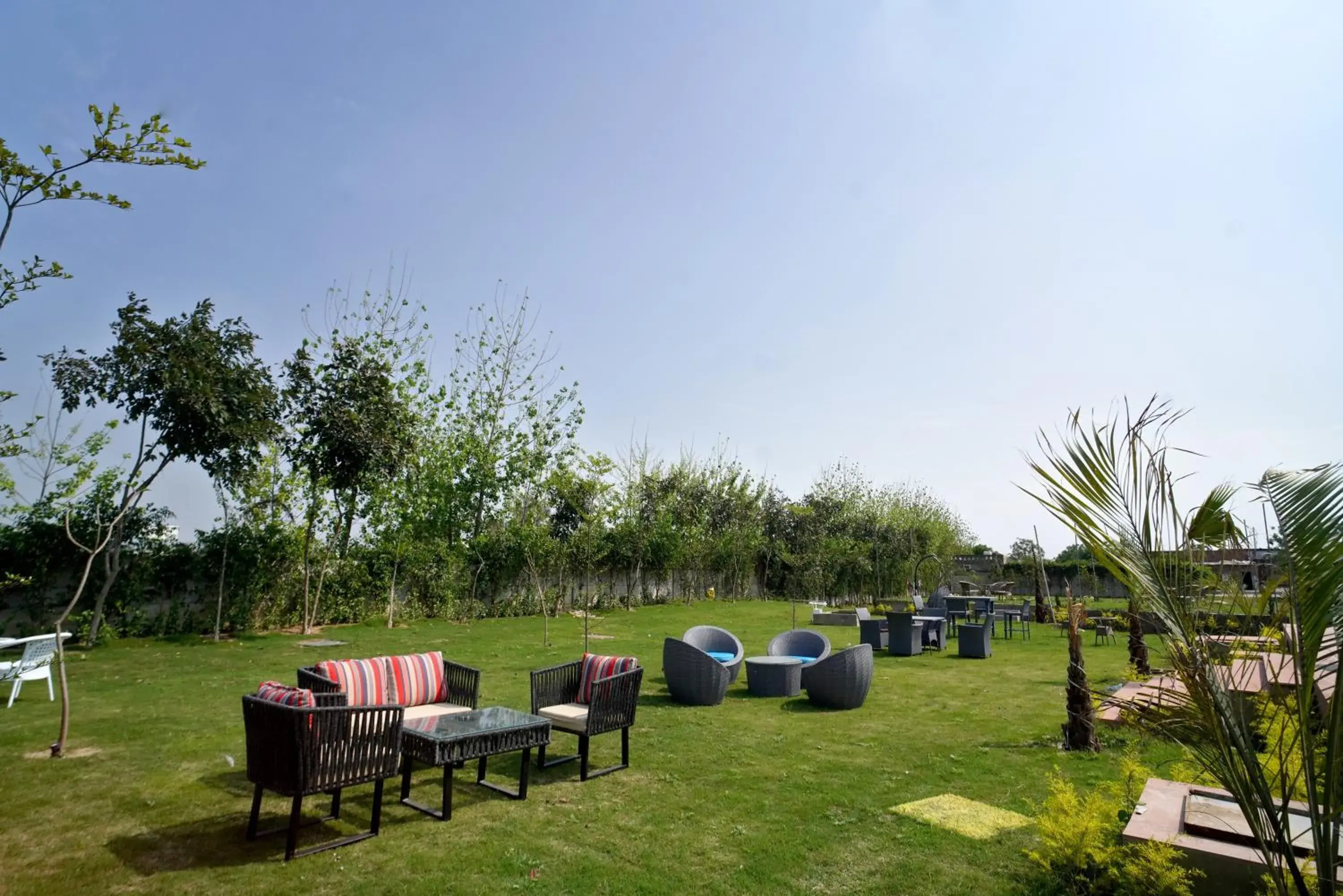 Restaurant/places to eat in 5 States Resort Restaurant/places to eat in 5 States Resort