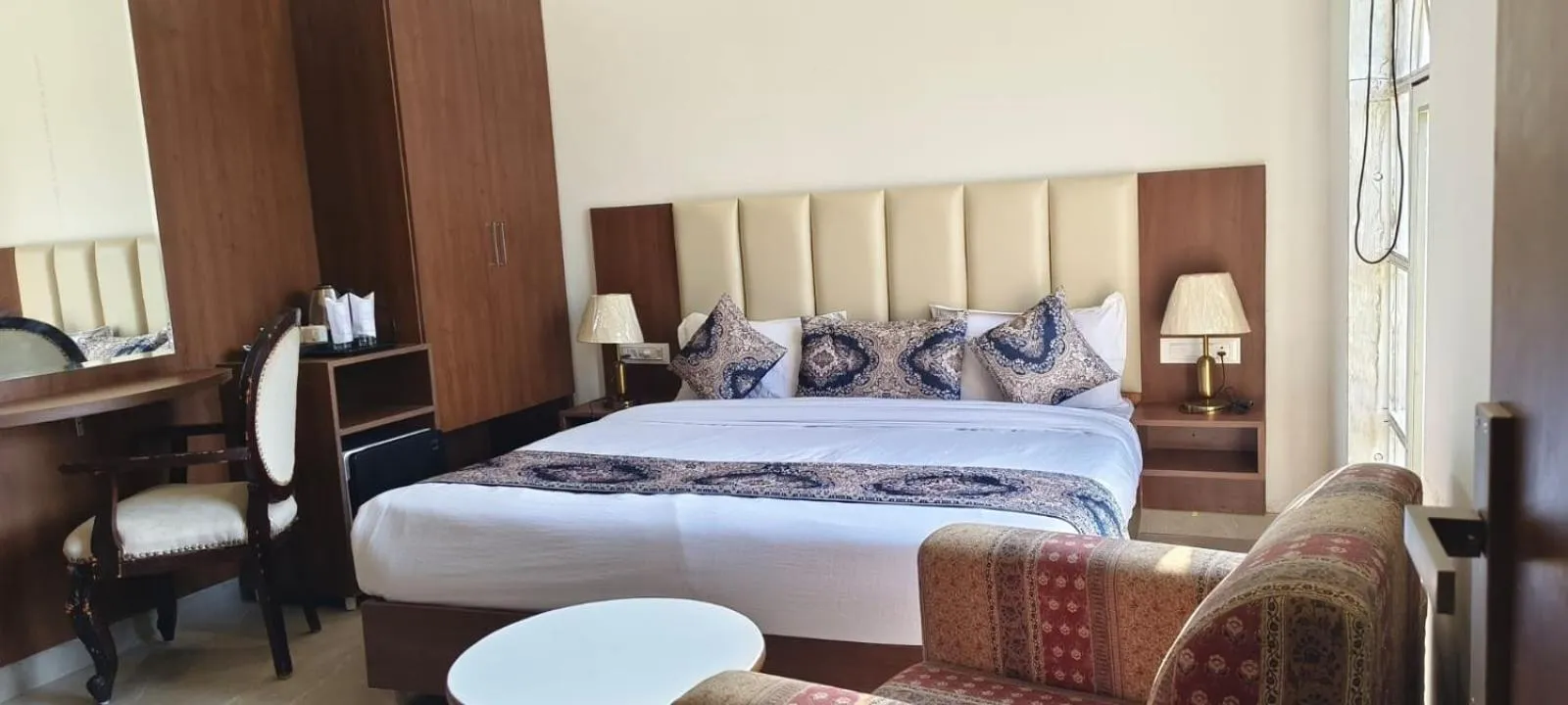 Bed in 5 States Resort