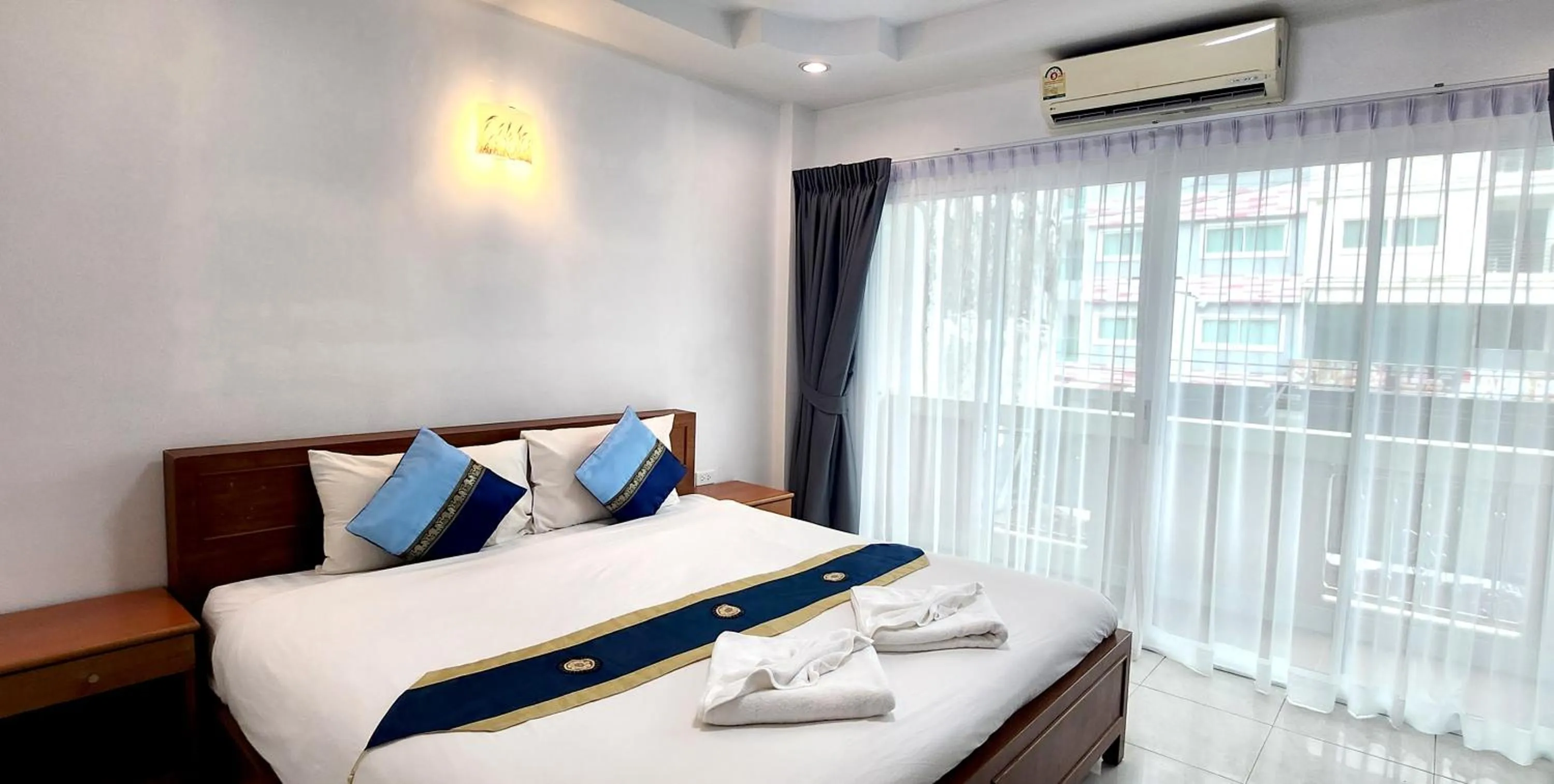 Bed in Chalita House