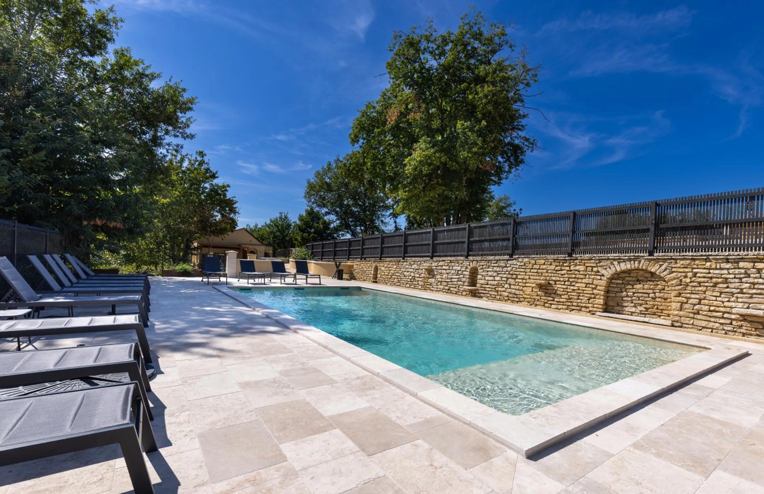 Swimming pool in La Perle de Domme