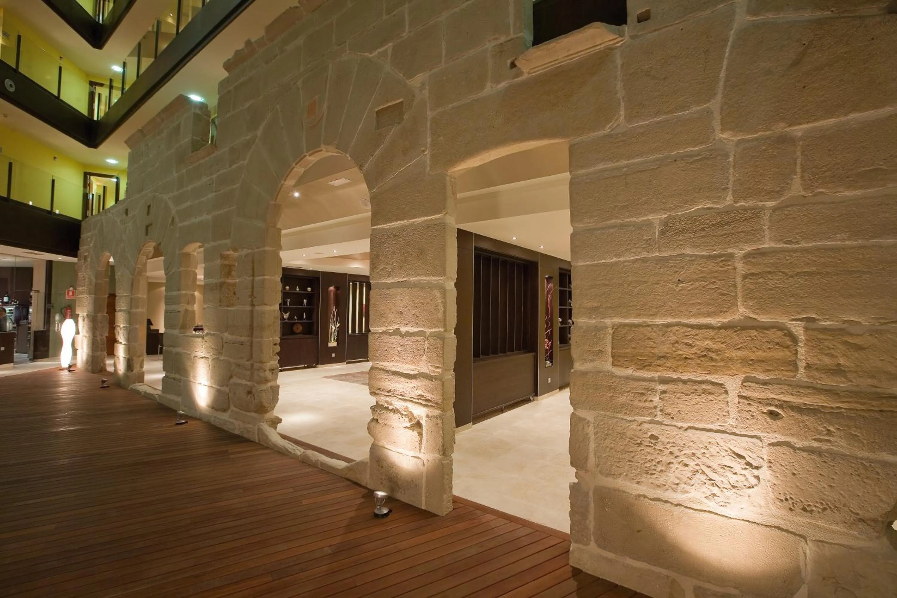 Property building in F&G Logroño