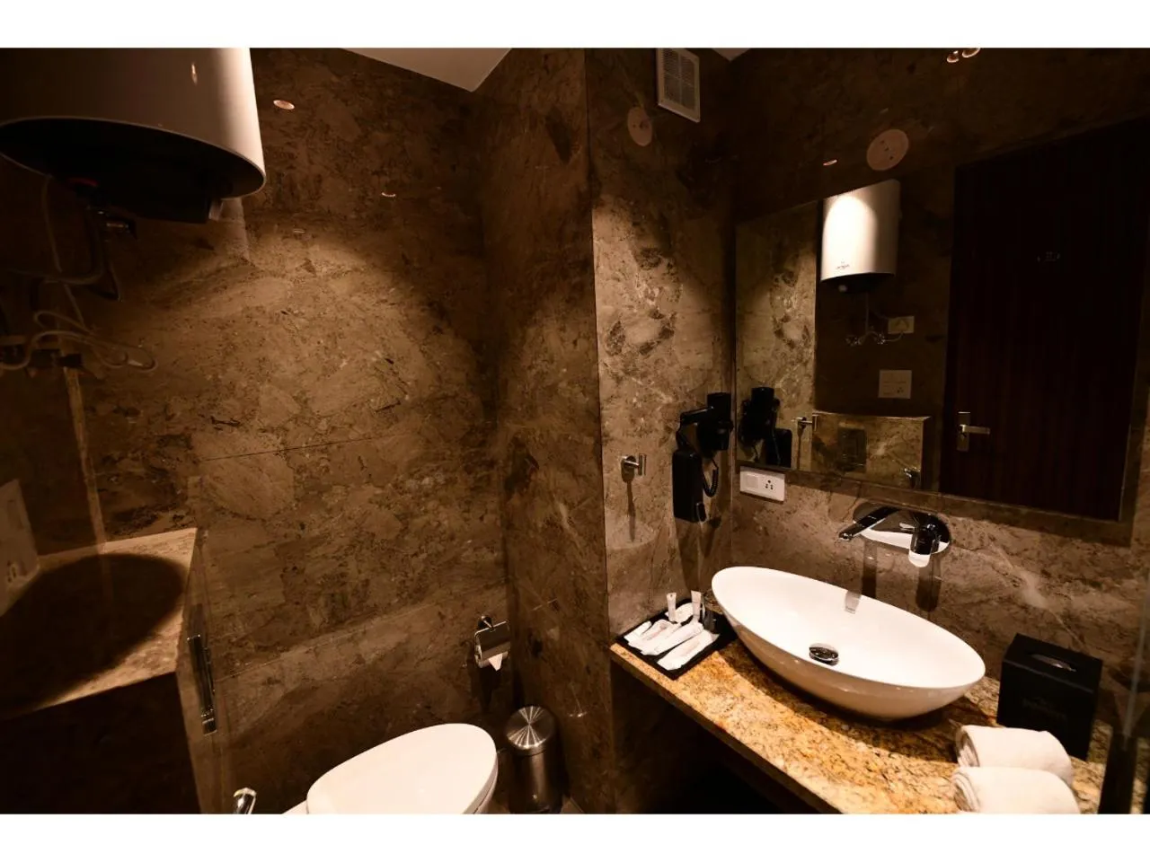 Bathroom in Belvedere Suites