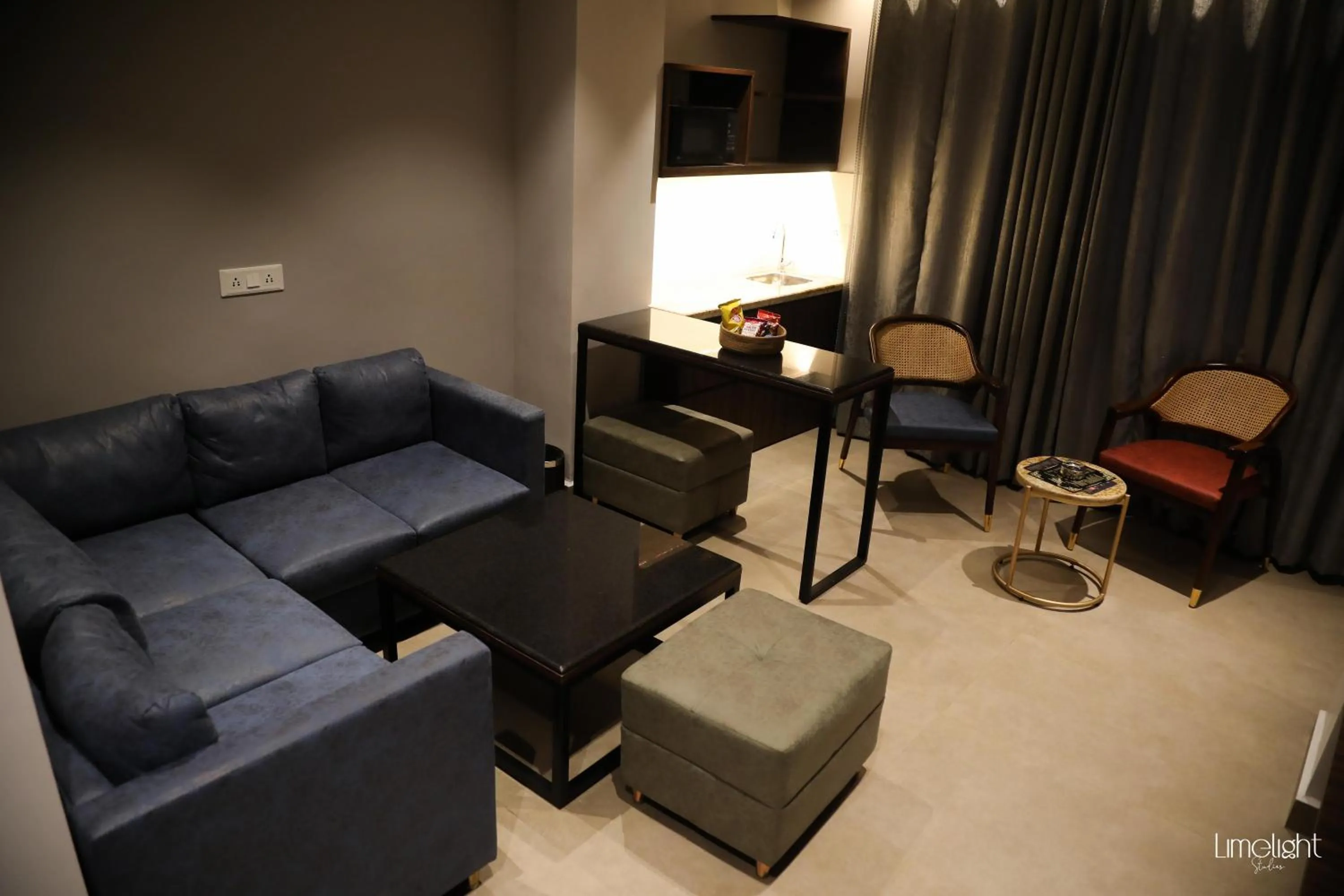 Seating area in Belvedere Suites