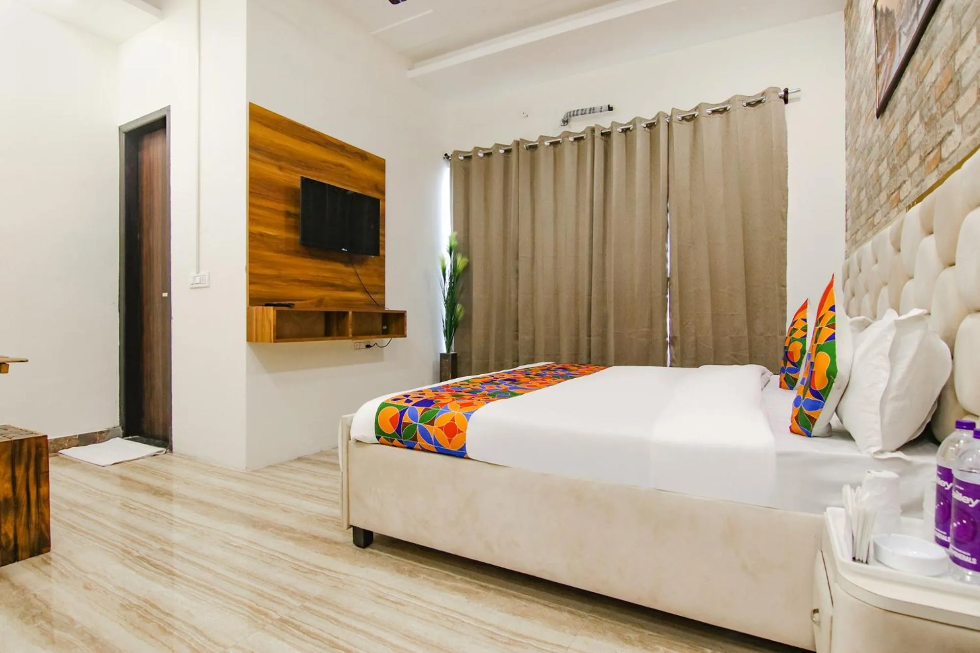 Bed in FabHotel Sky Lark Farm