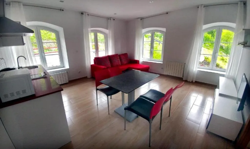 Kitchen or kitchenette in Alojamiento rural El Refugio