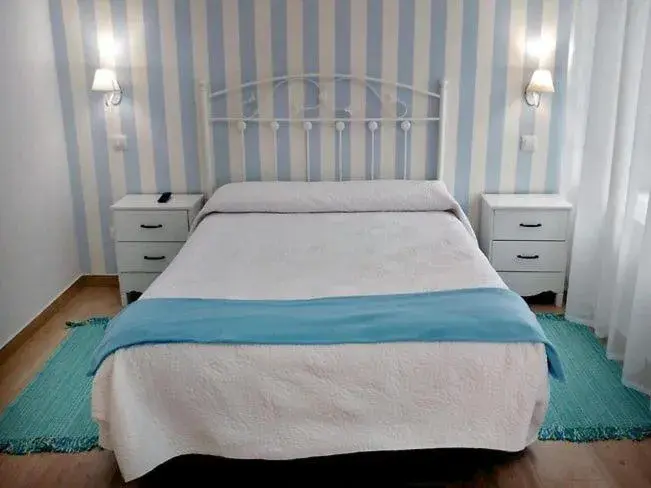 Double Room with Private Bathroom in Alojamiento rural El Refugio Double Room with Private Bathroom in Alojamiento rural El Refugio