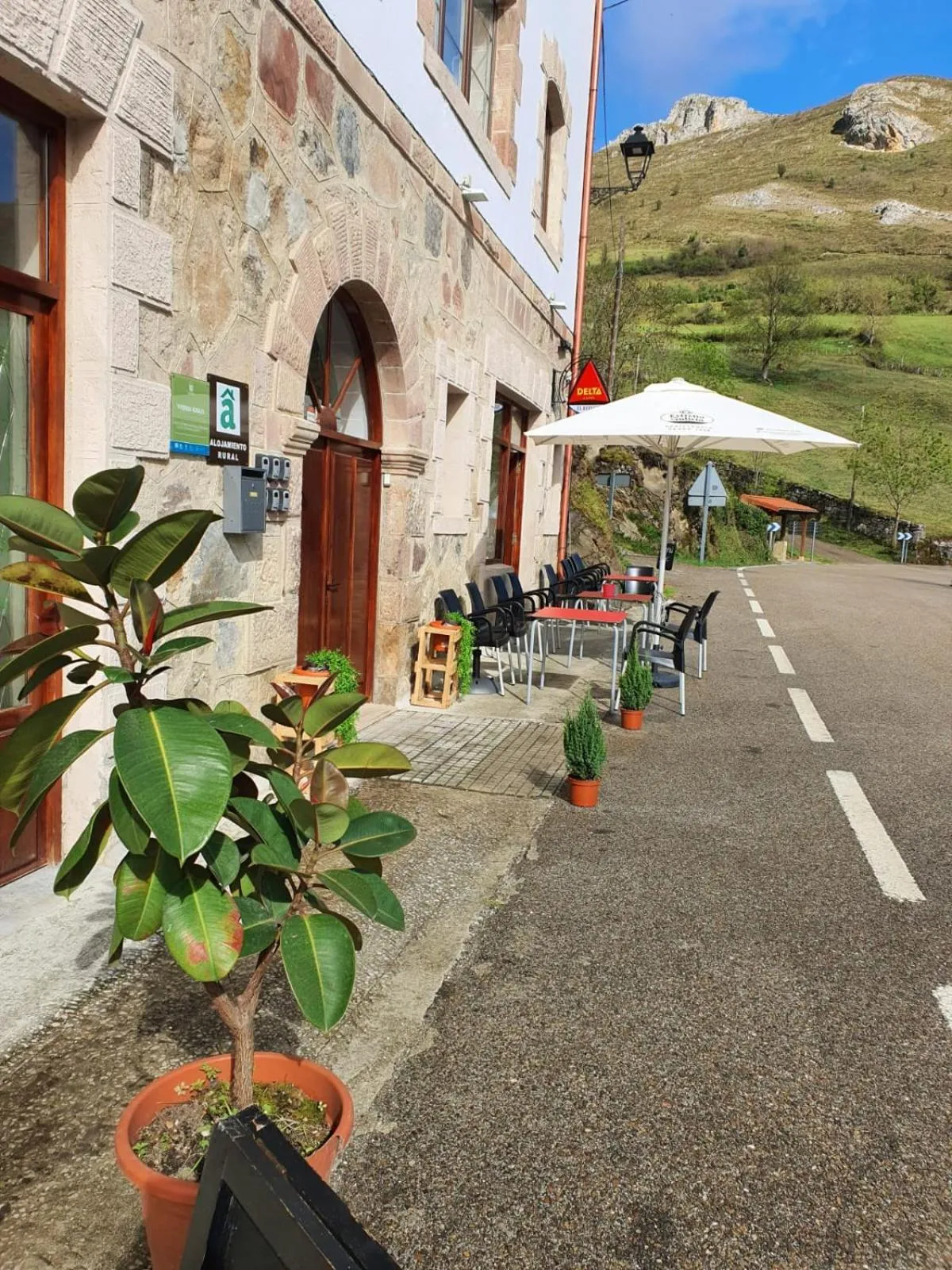 Property building in Alojamiento rural El Refugio