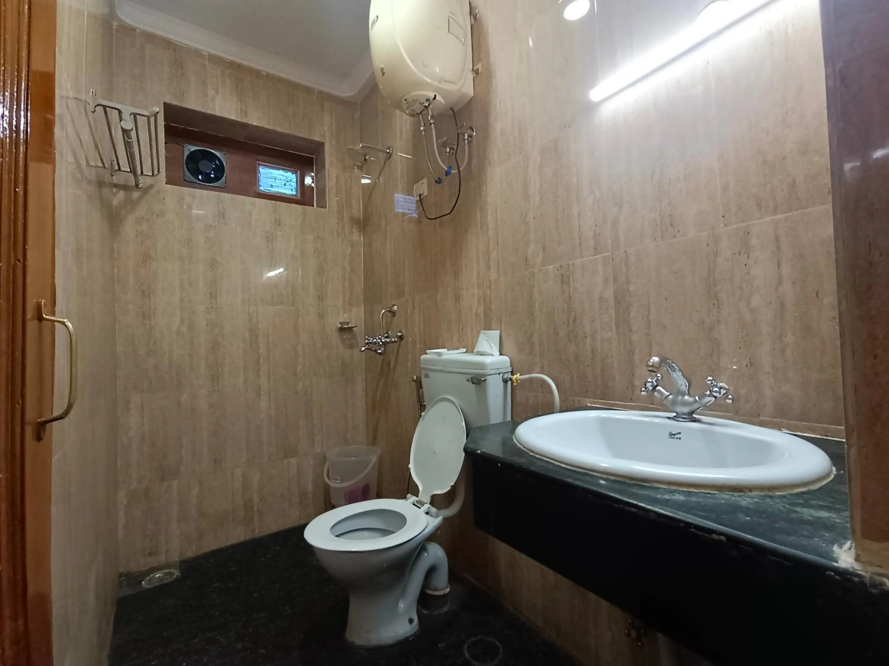 Bathroom in Hotel Ganga Azure@ Har Ki Pauri Road